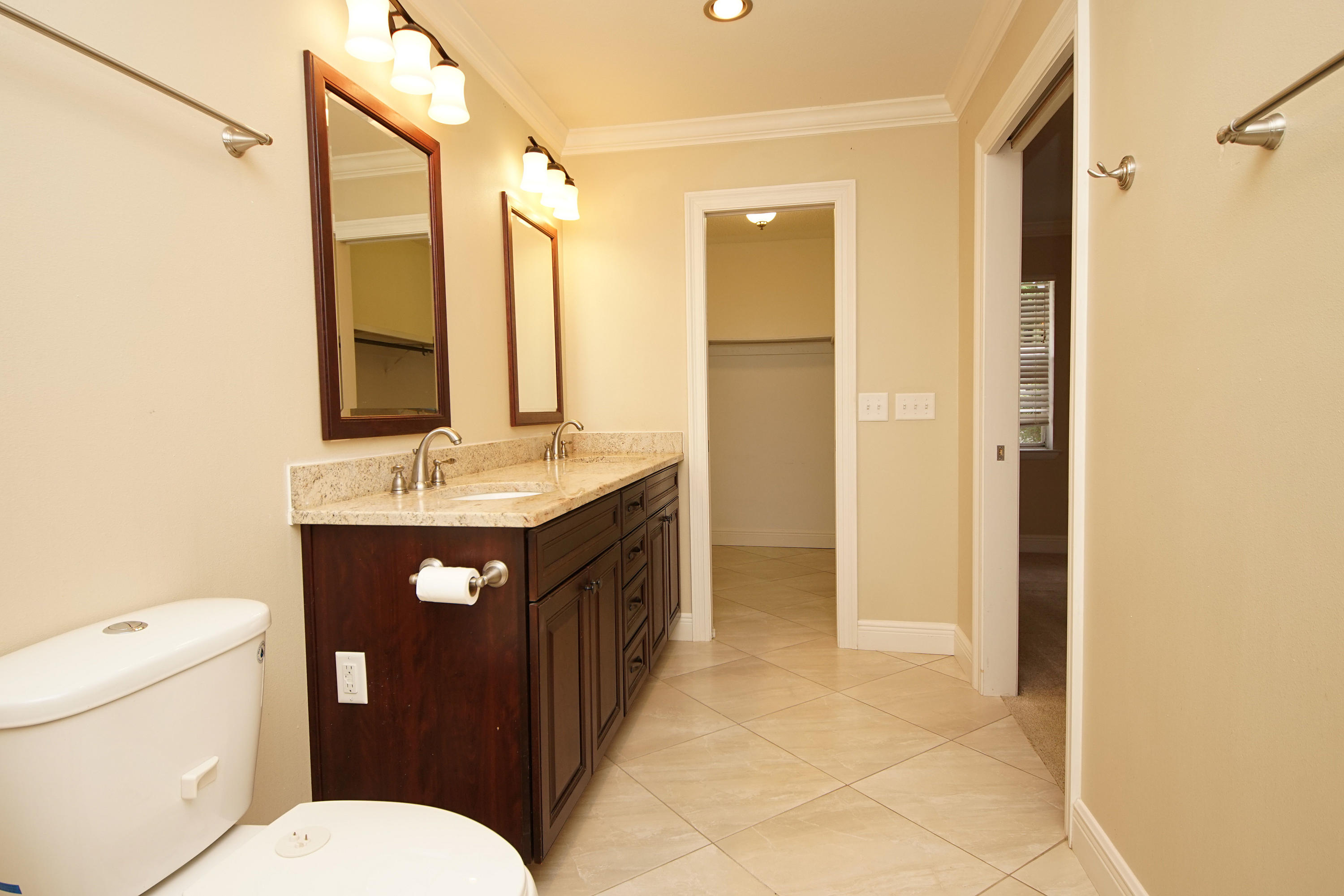 LAKE LORRAINE ESTATES 1 - Residential