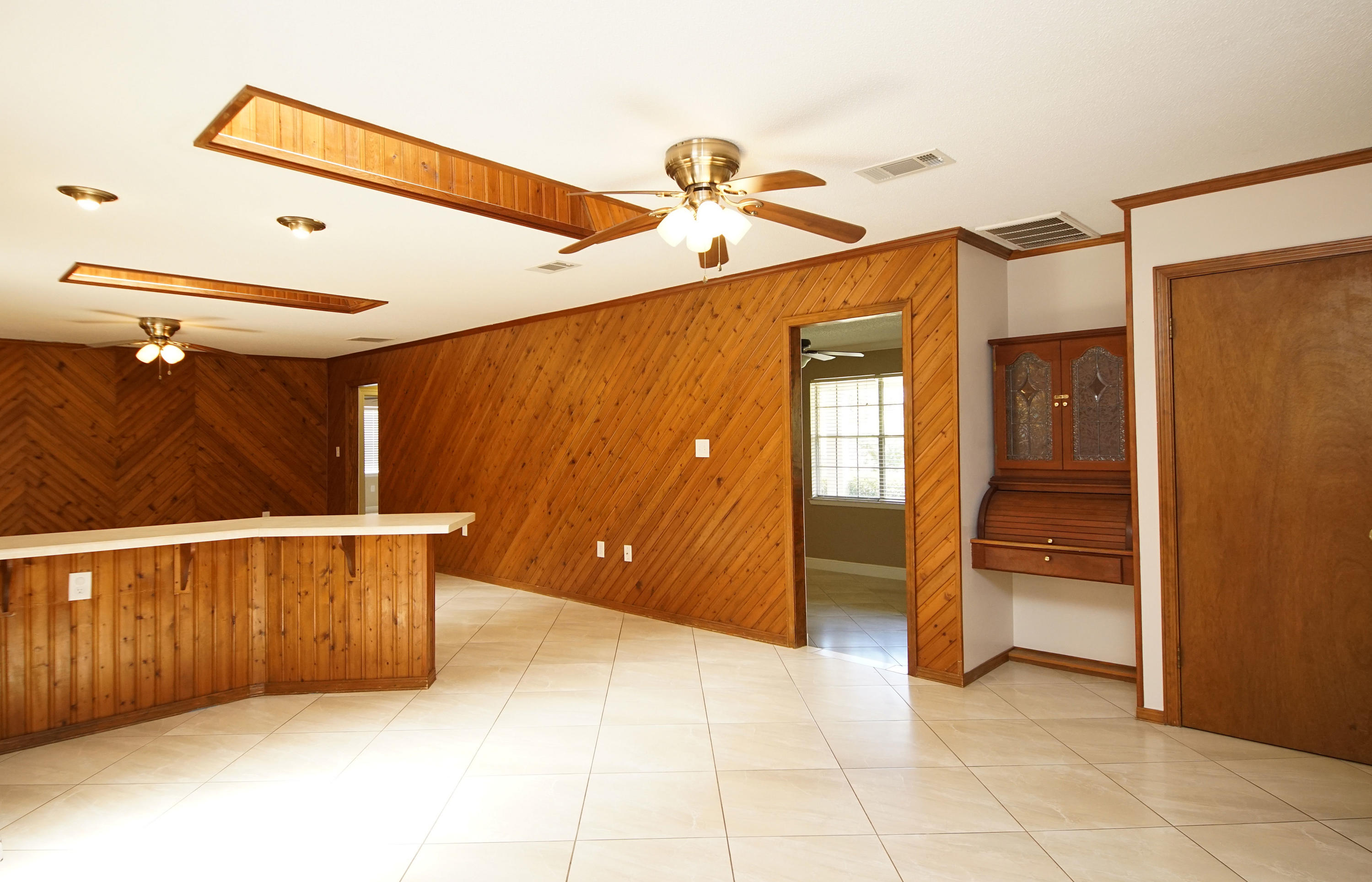 LAKE LORRAINE ESTATES 1 - Residential