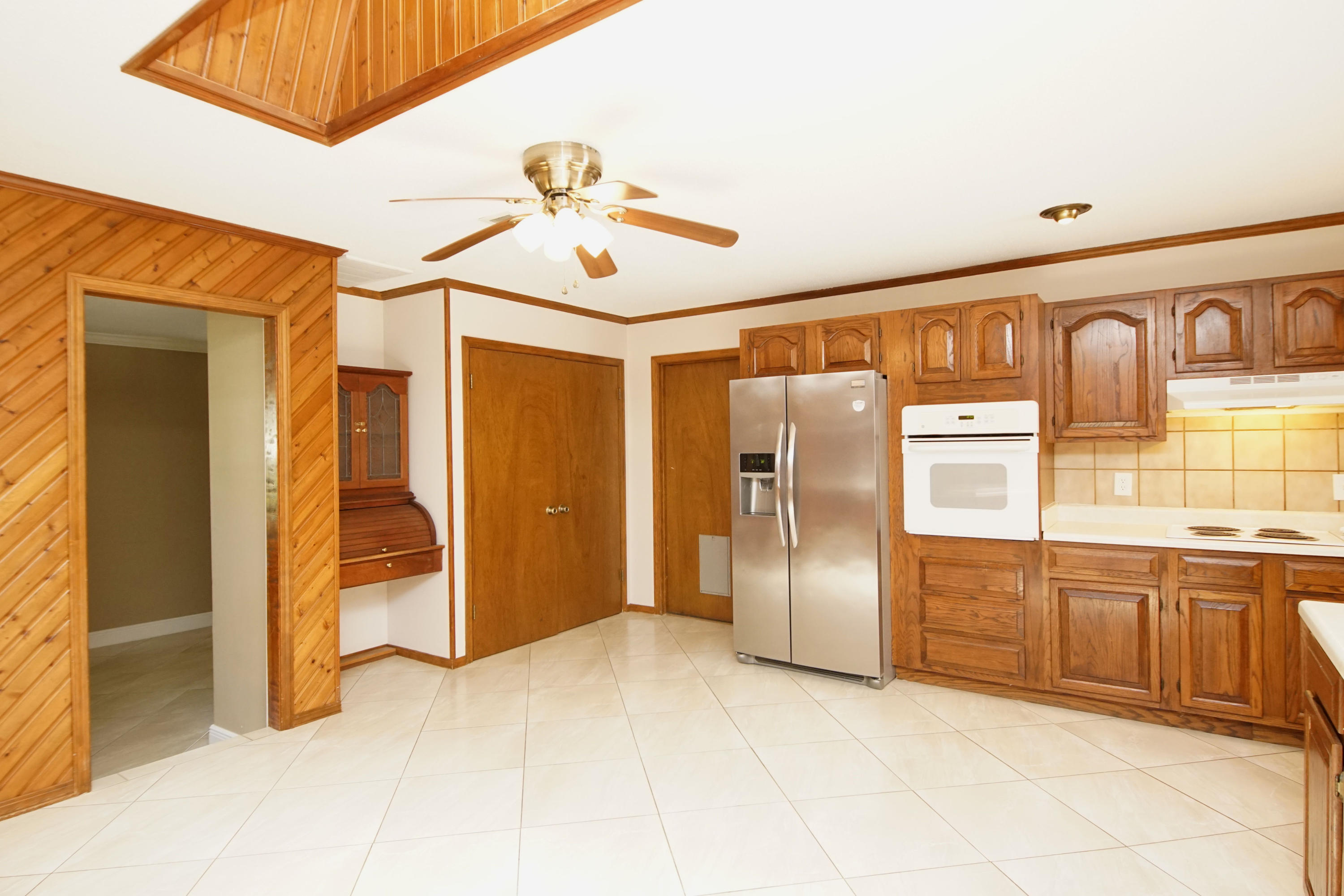 LAKE LORRAINE ESTATES 1 - Residential