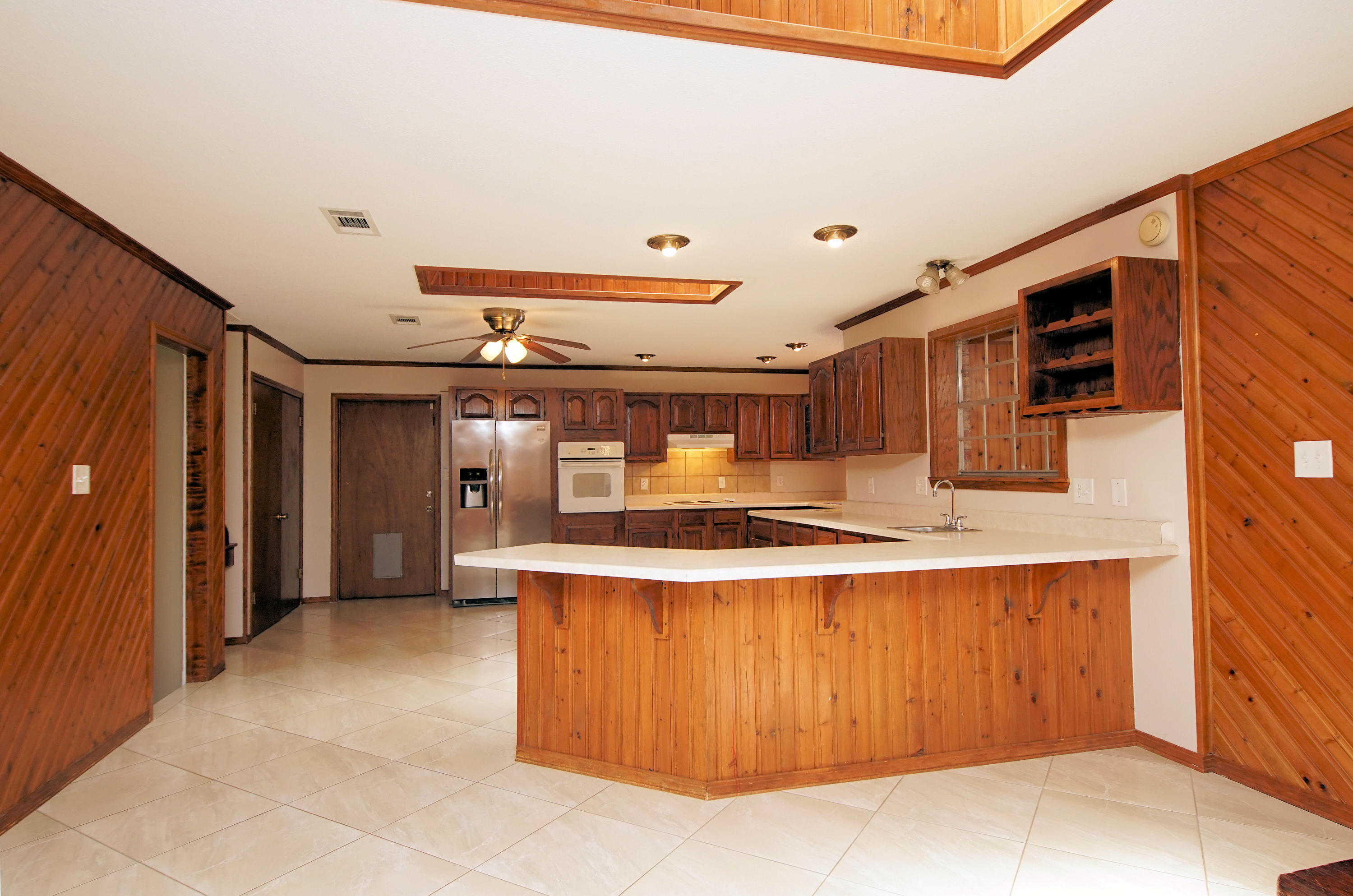 LAKE LORRAINE ESTATES 1 - Residential