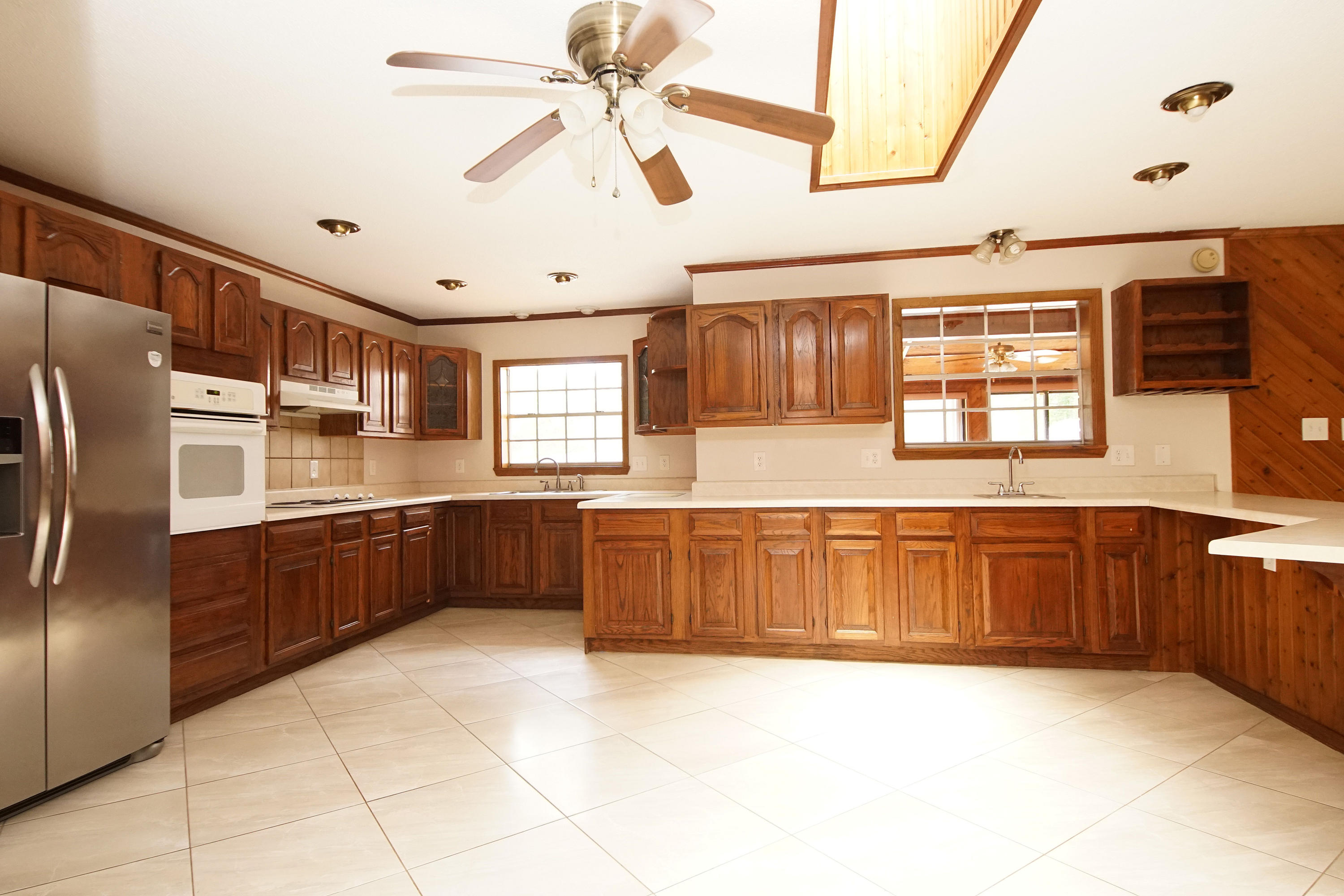 LAKE LORRAINE ESTATES 1 - Residential