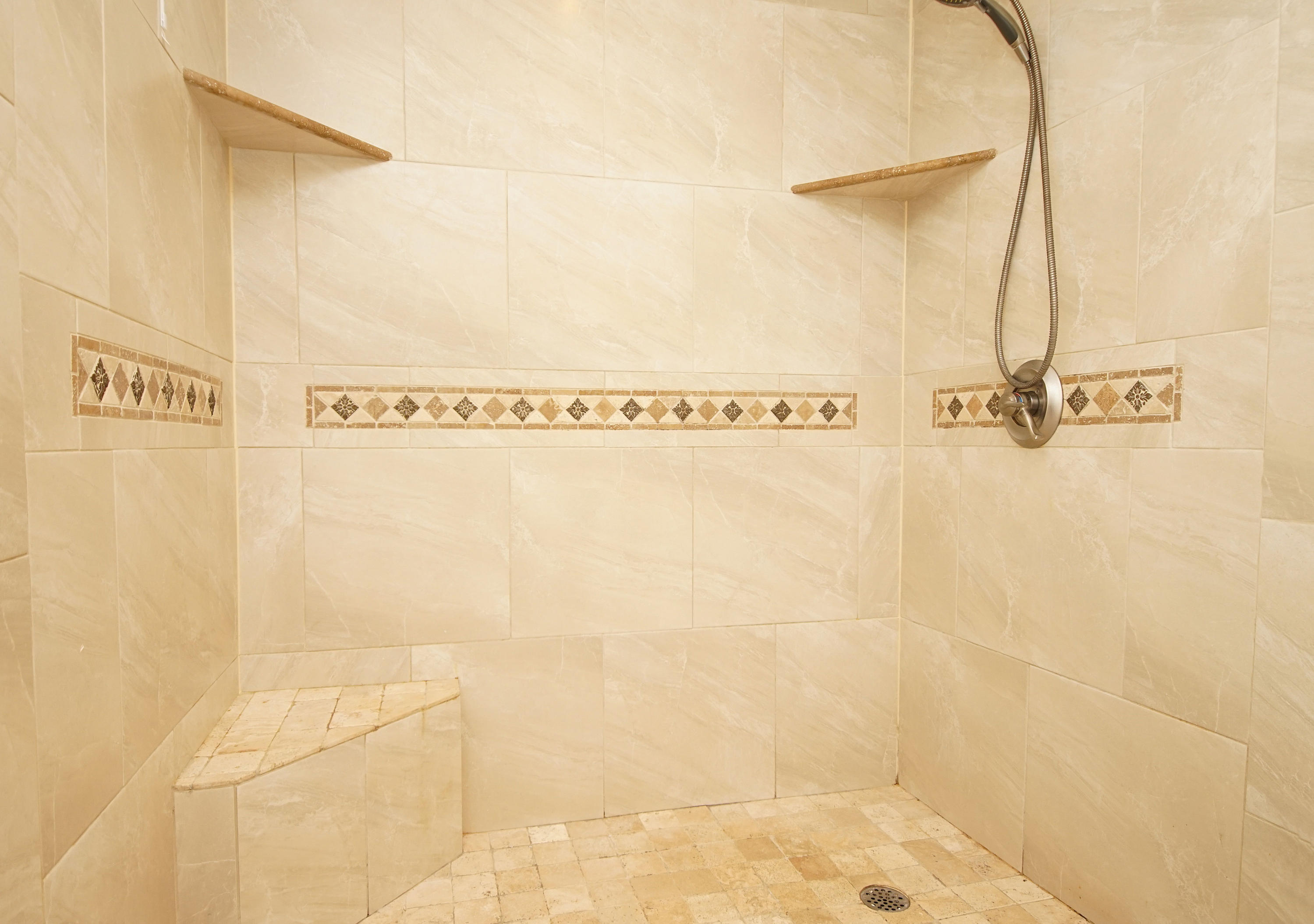 LAKE LORRAINE ESTATES 1 - Residential