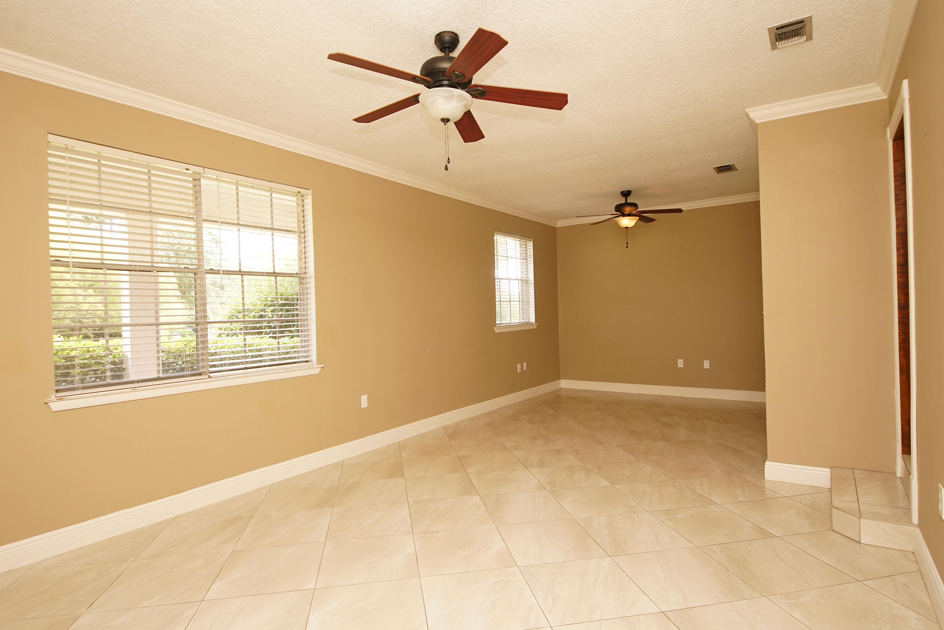 LAKE LORRAINE ESTATES 1 - Residential