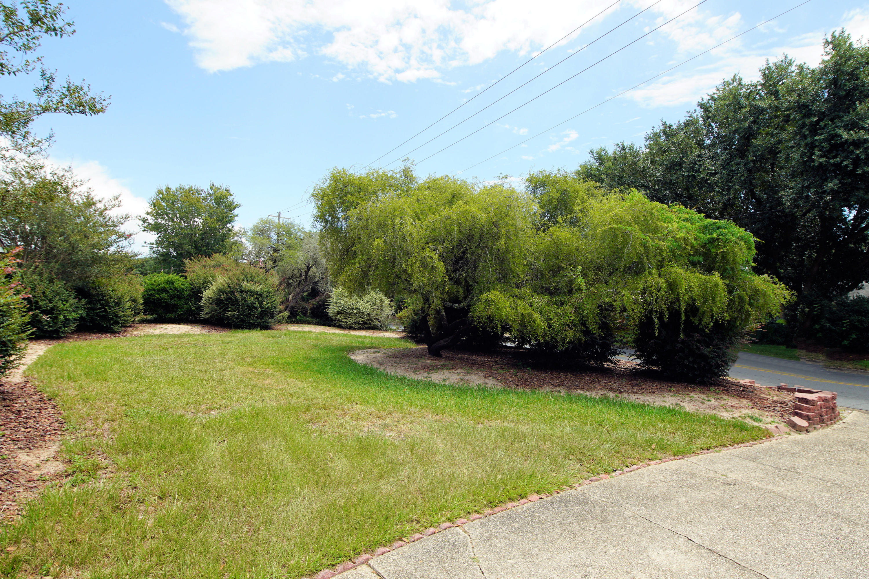 LAKE LORRAINE ESTATES 1 - Residential