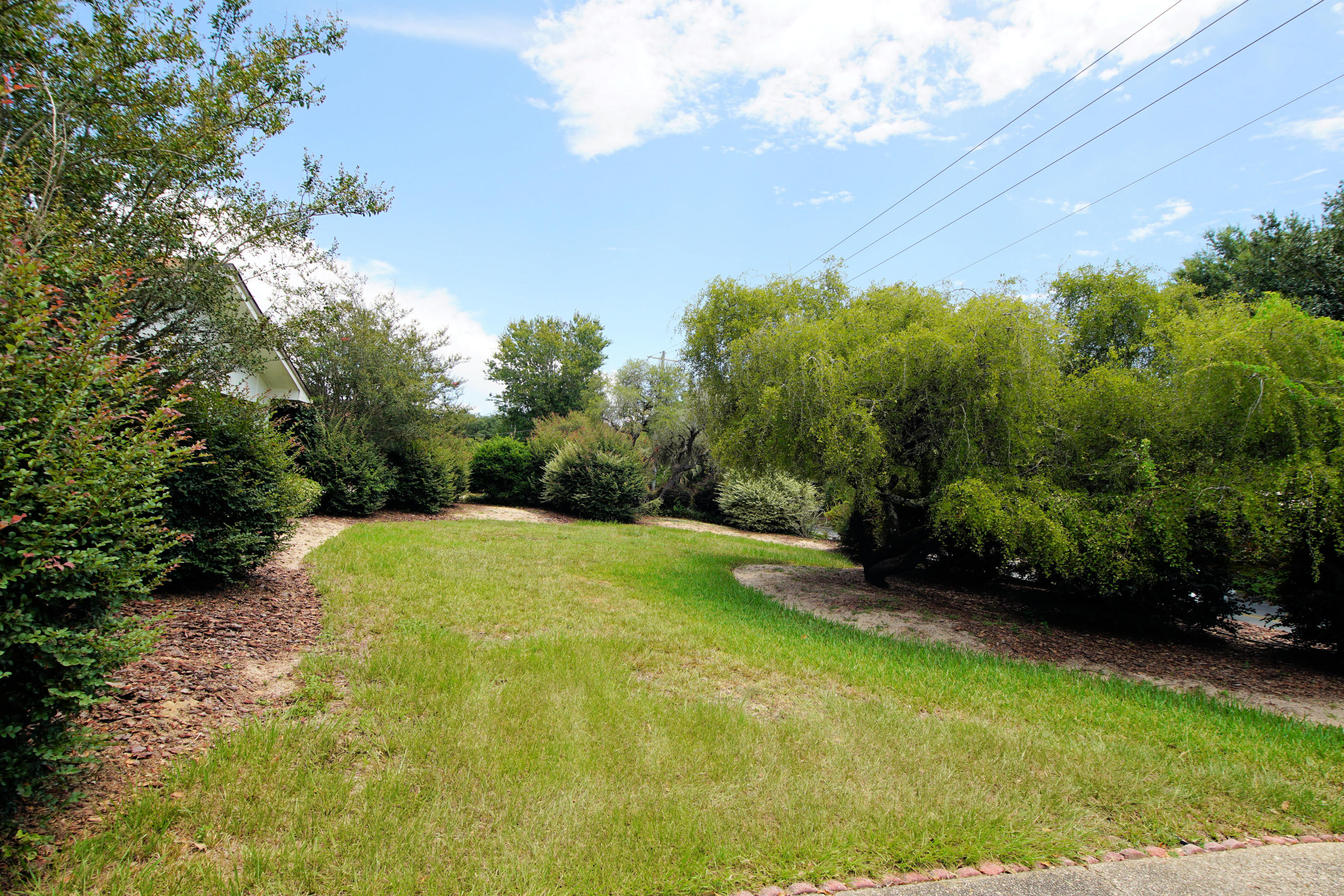 LAKE LORRAINE ESTATES 1 - Residential