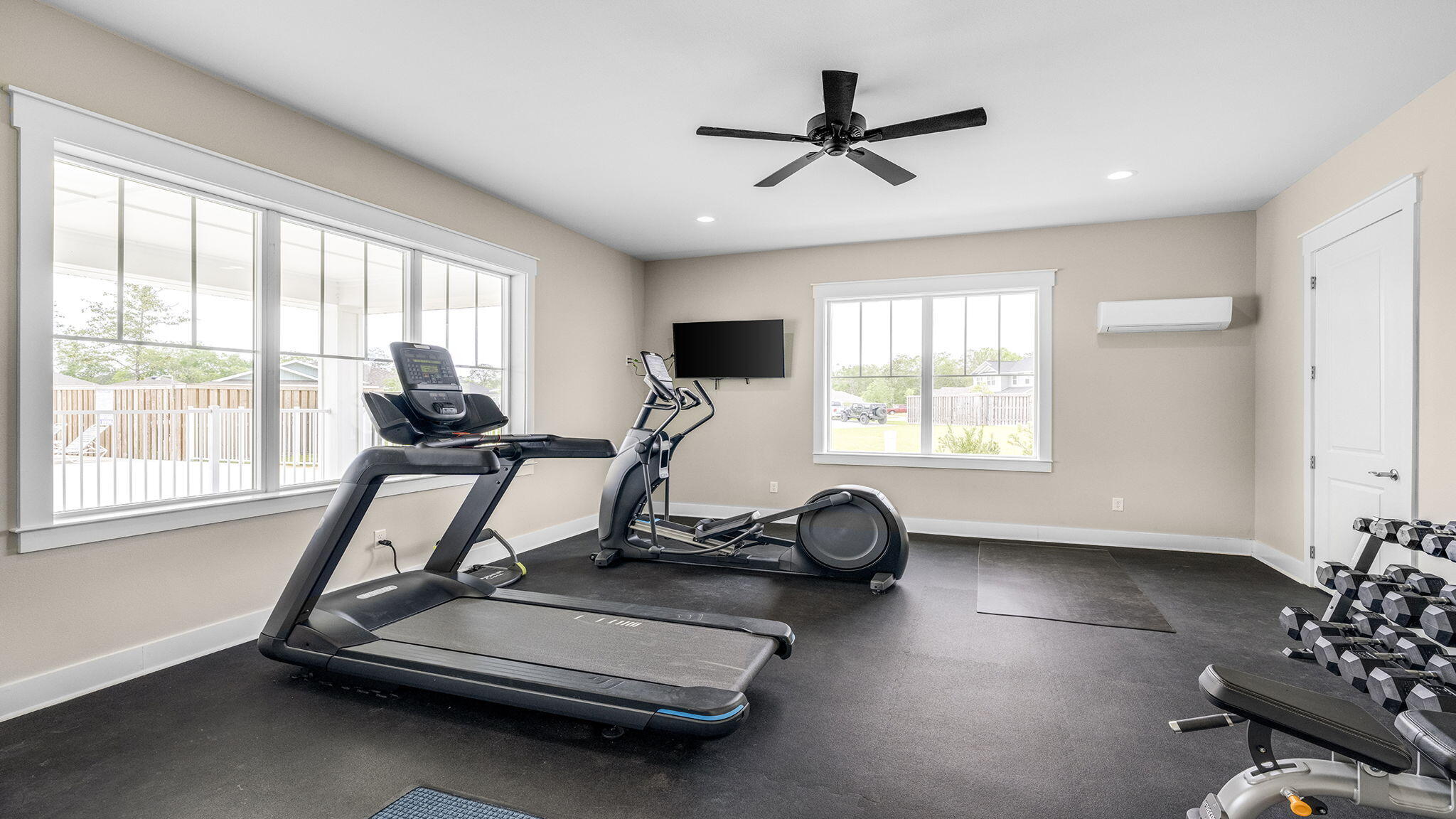 RIVERWALK PH I - Residential Lease