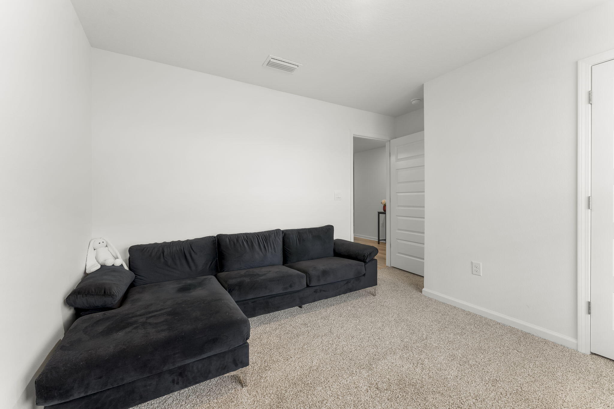 RIVERWALK PH I - Residential Lease