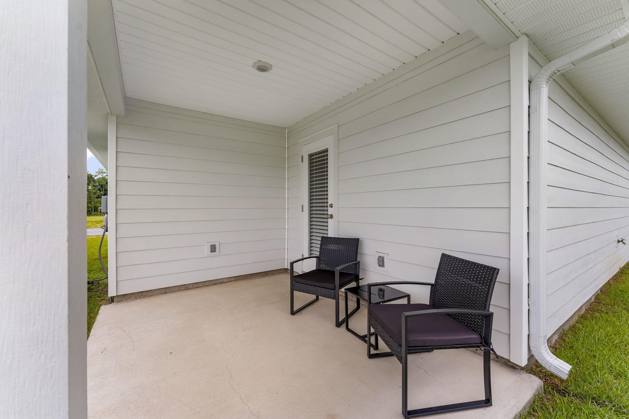 RIVERWALK PH I - Residential Lease
