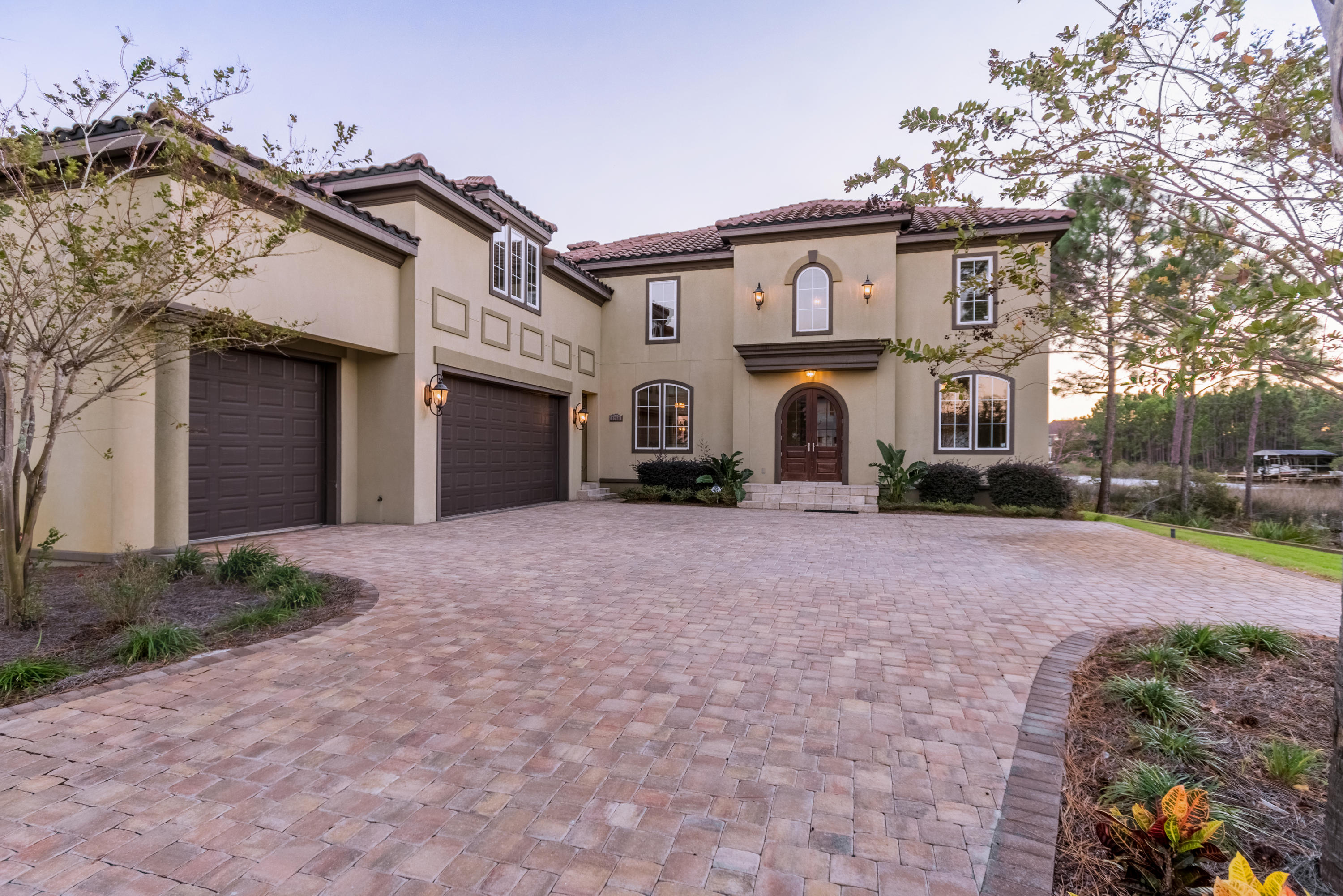 DRIFTWOOD ESTATES - Residential