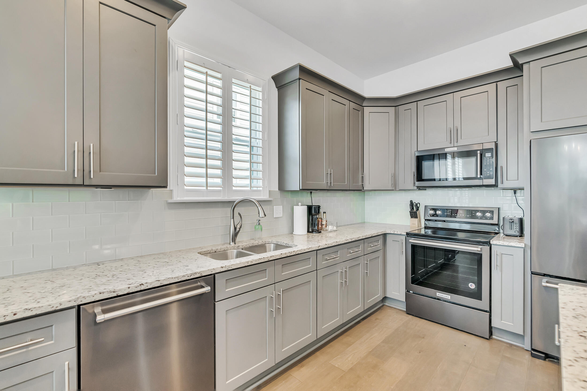 FRANGISTA BEACH 2ND ADDN - Residential