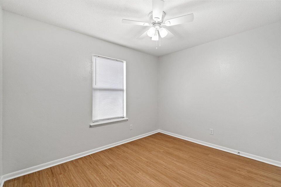 LIVE OAK - Residential Lease