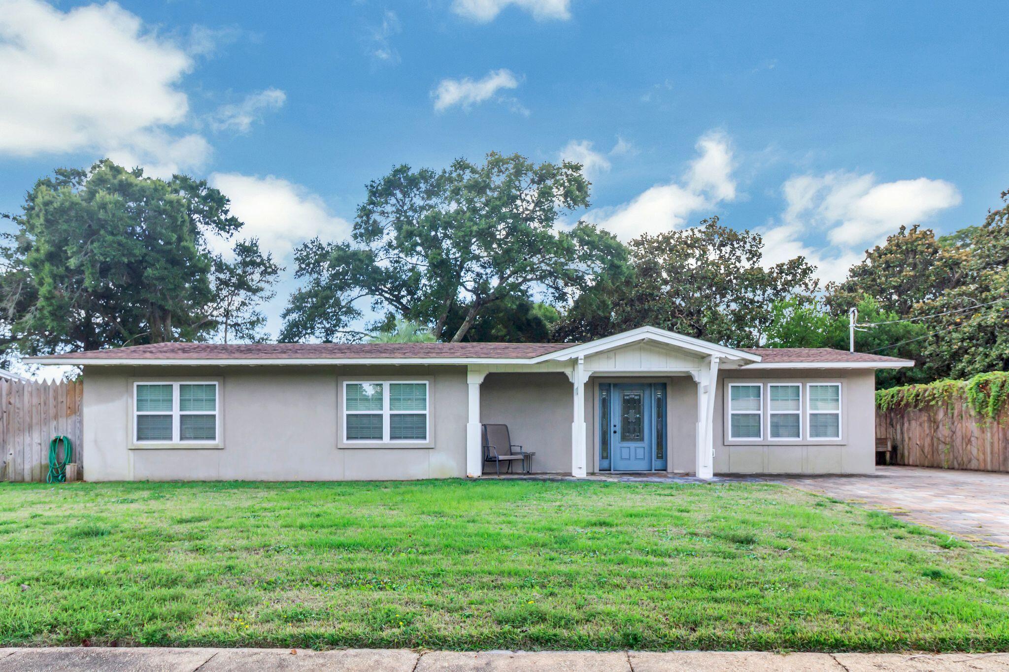 OAKTREE PARK S/D - Residential Lease