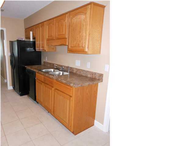 MARY ESTHER MANOR - Residential Lease