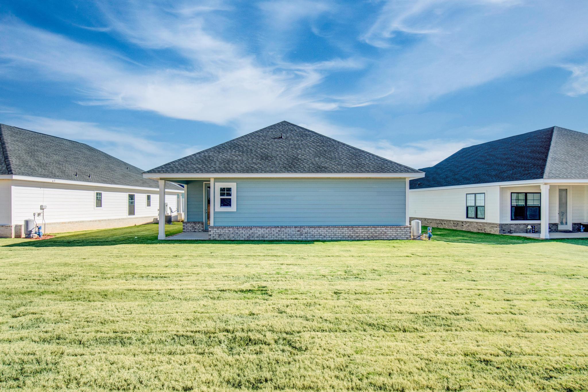 THE BLUFFS AT LAFAYETTE - Residential