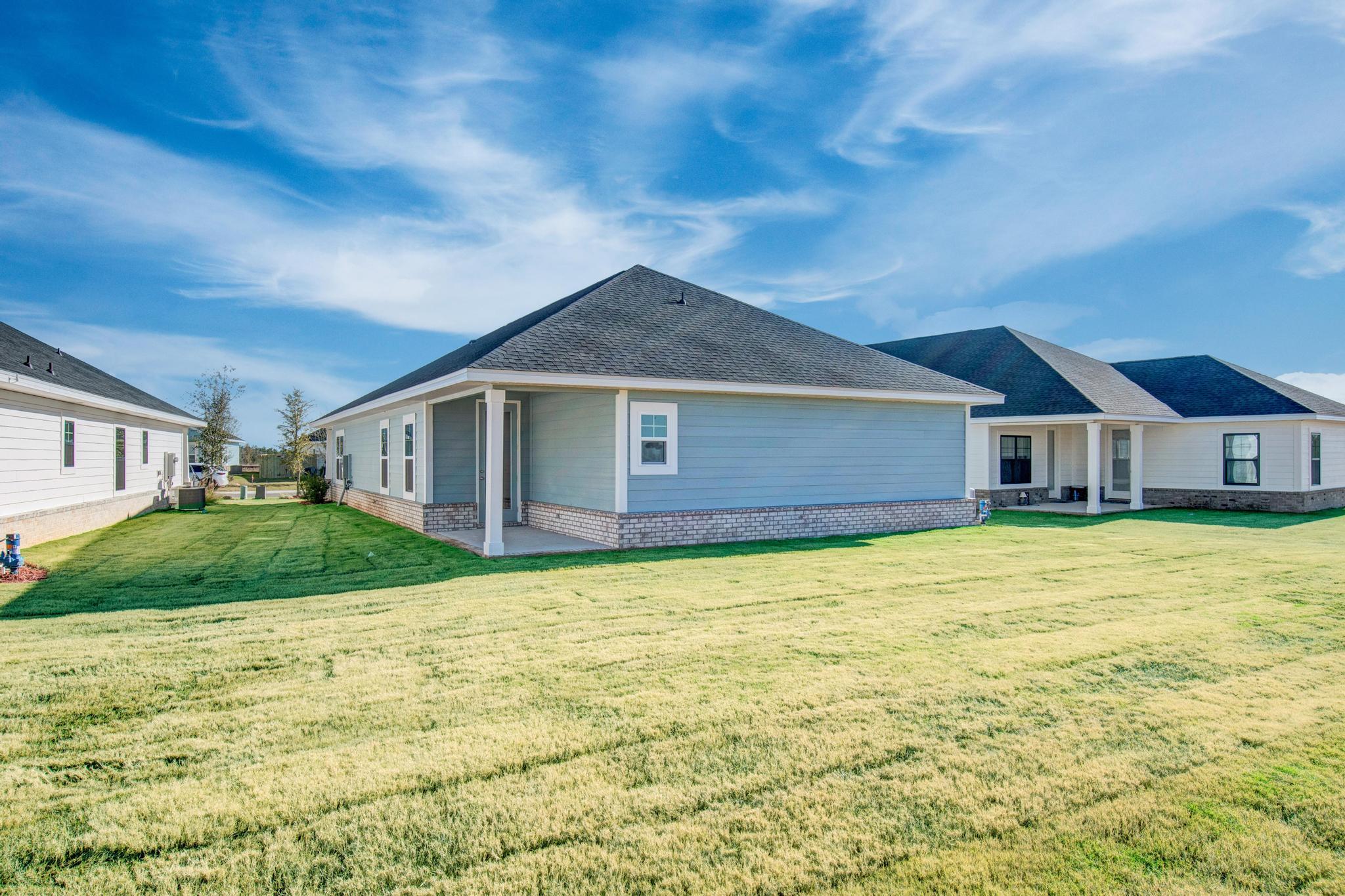 THE BLUFFS AT LAFAYETTE - Residential