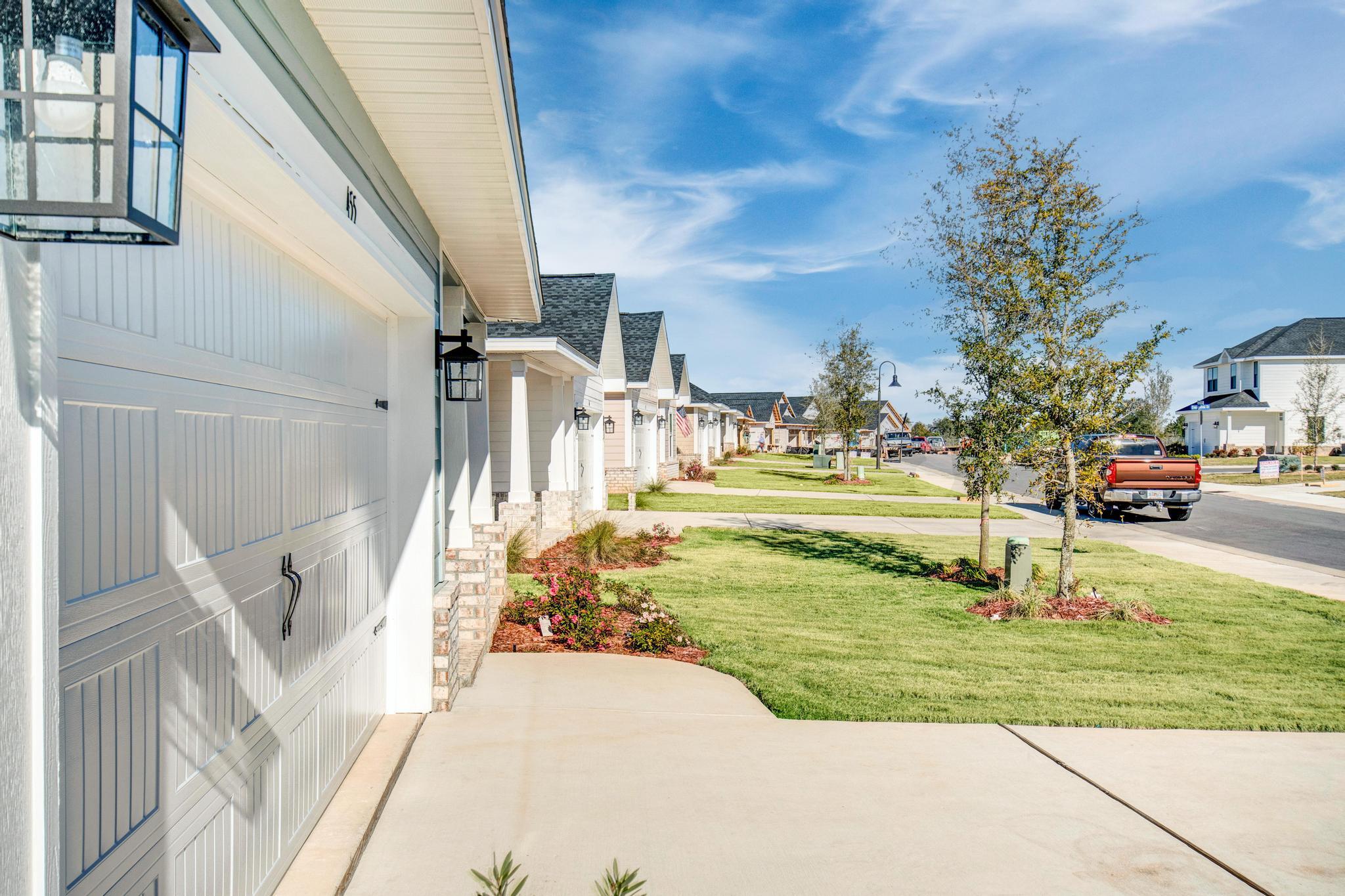 THE BLUFFS AT LAFAYETTE - Residential