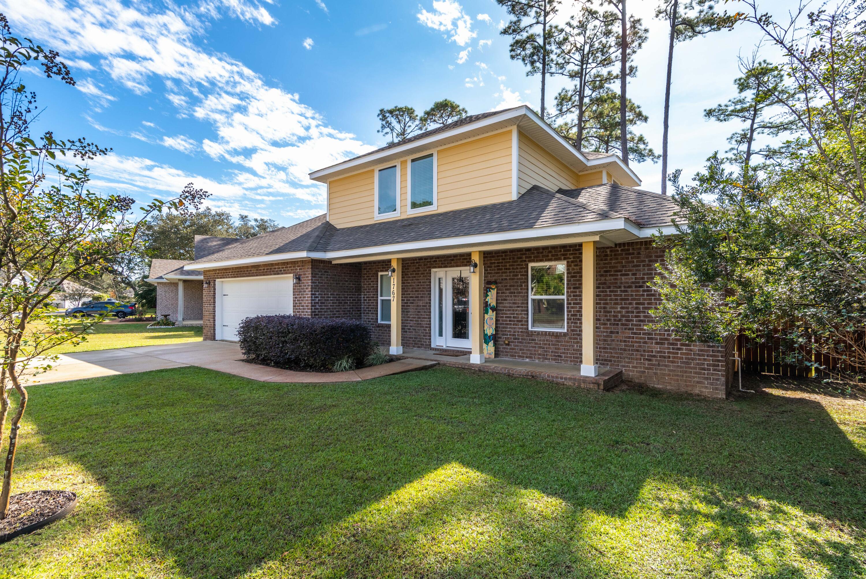 MAGNOLIA HARBOR - Residential