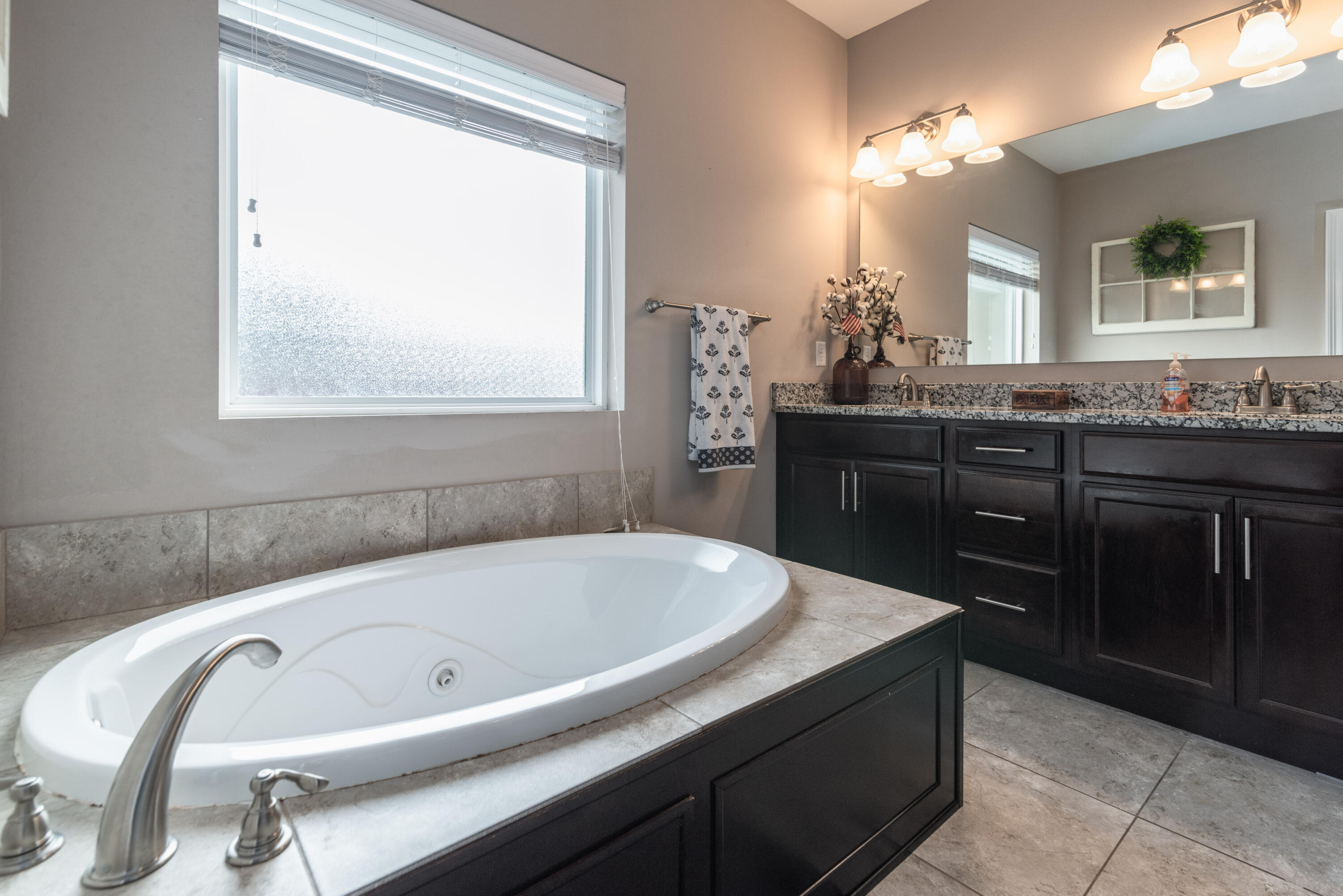 MAGNOLIA HARBOR - Residential