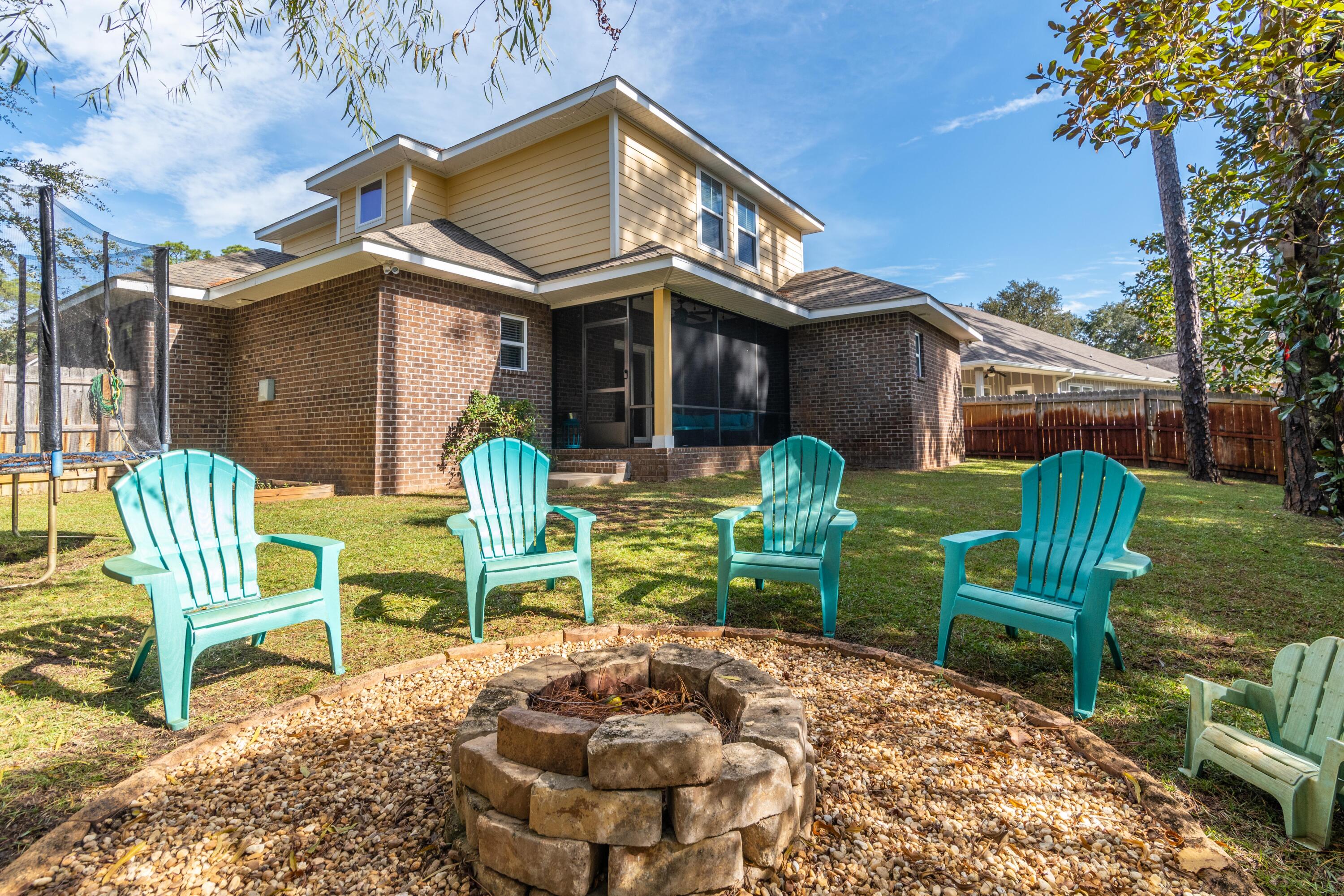 MAGNOLIA HARBOR - Residential