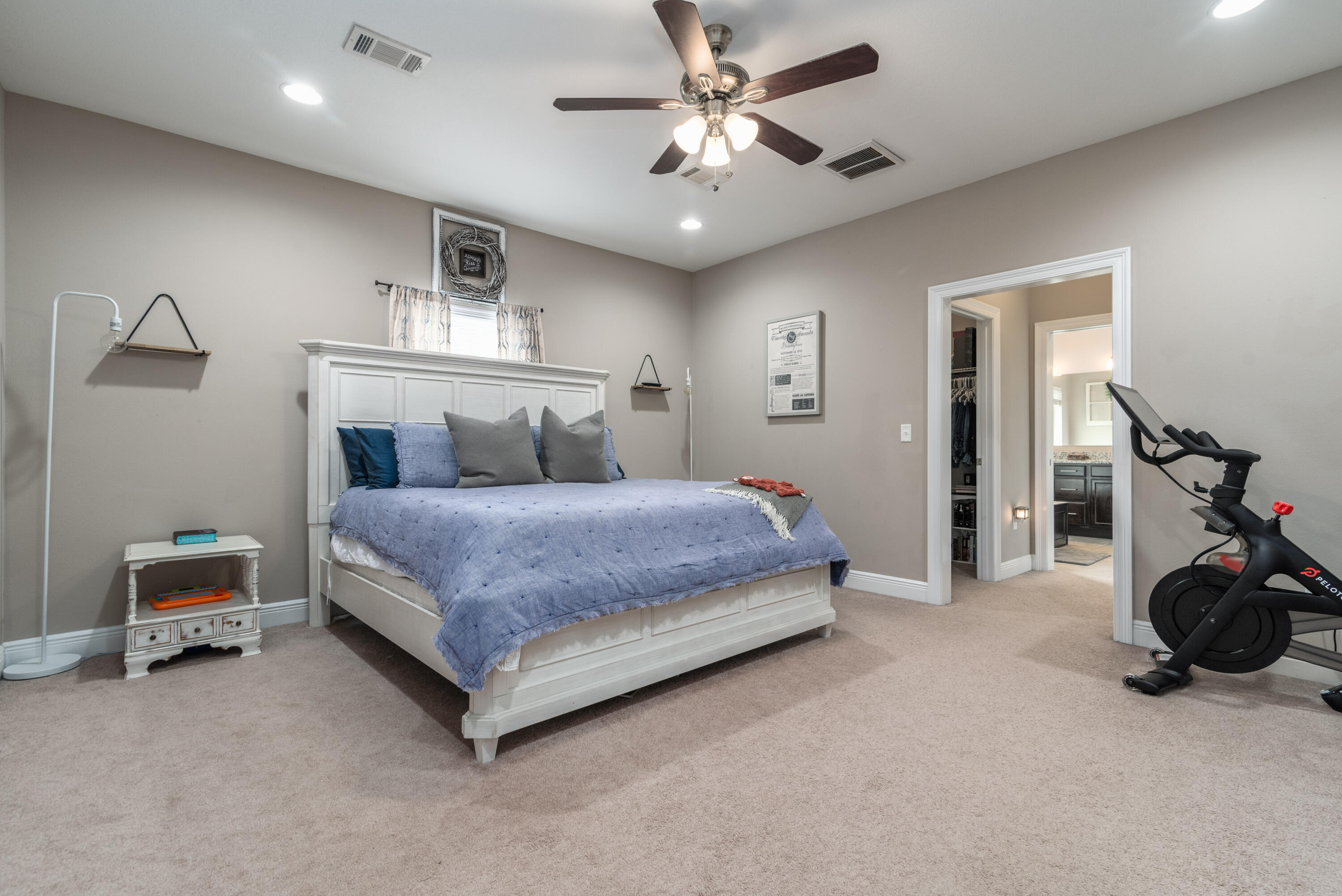 MAGNOLIA HARBOR - Residential