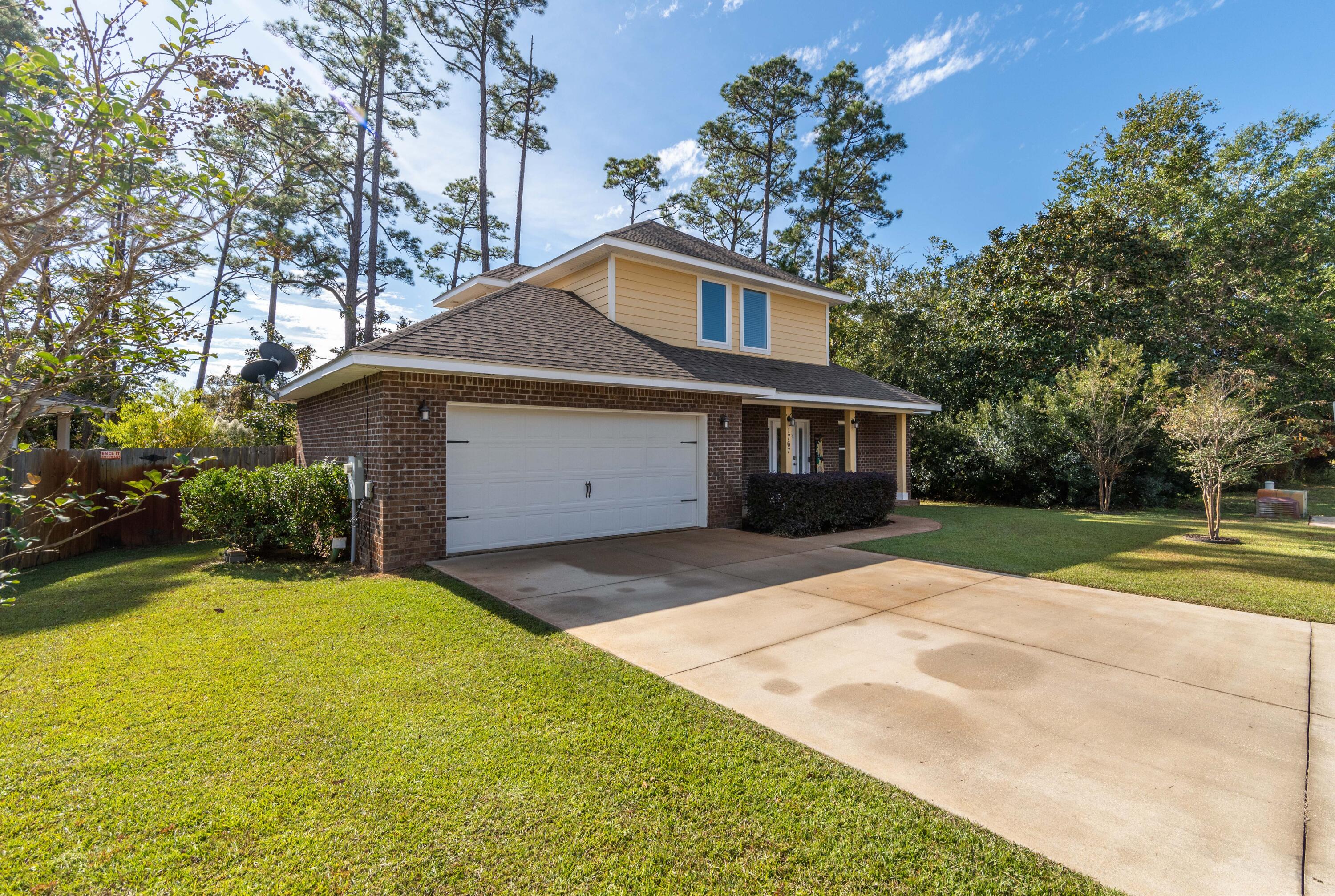 MAGNOLIA HARBOR - Residential