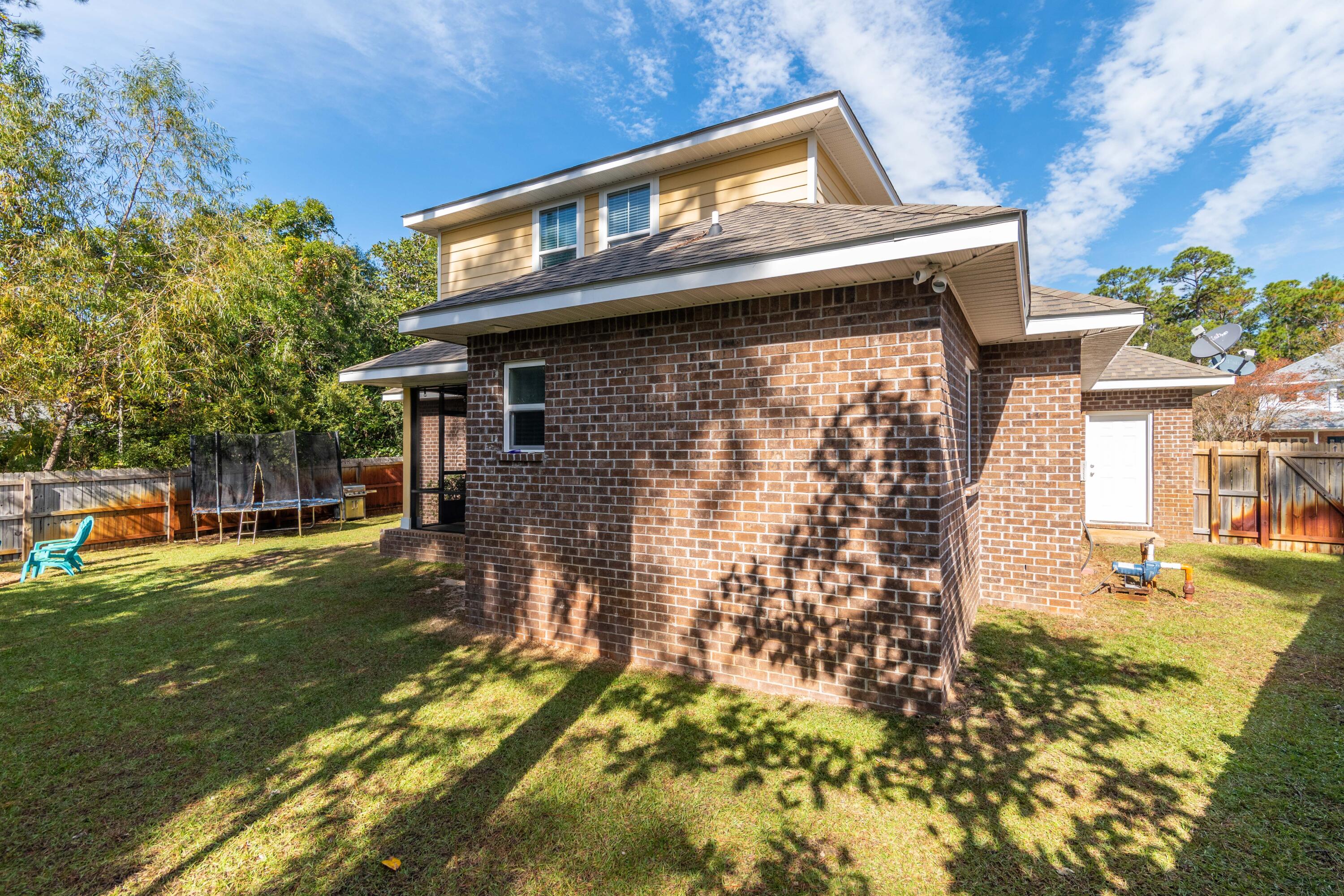 MAGNOLIA HARBOR - Residential