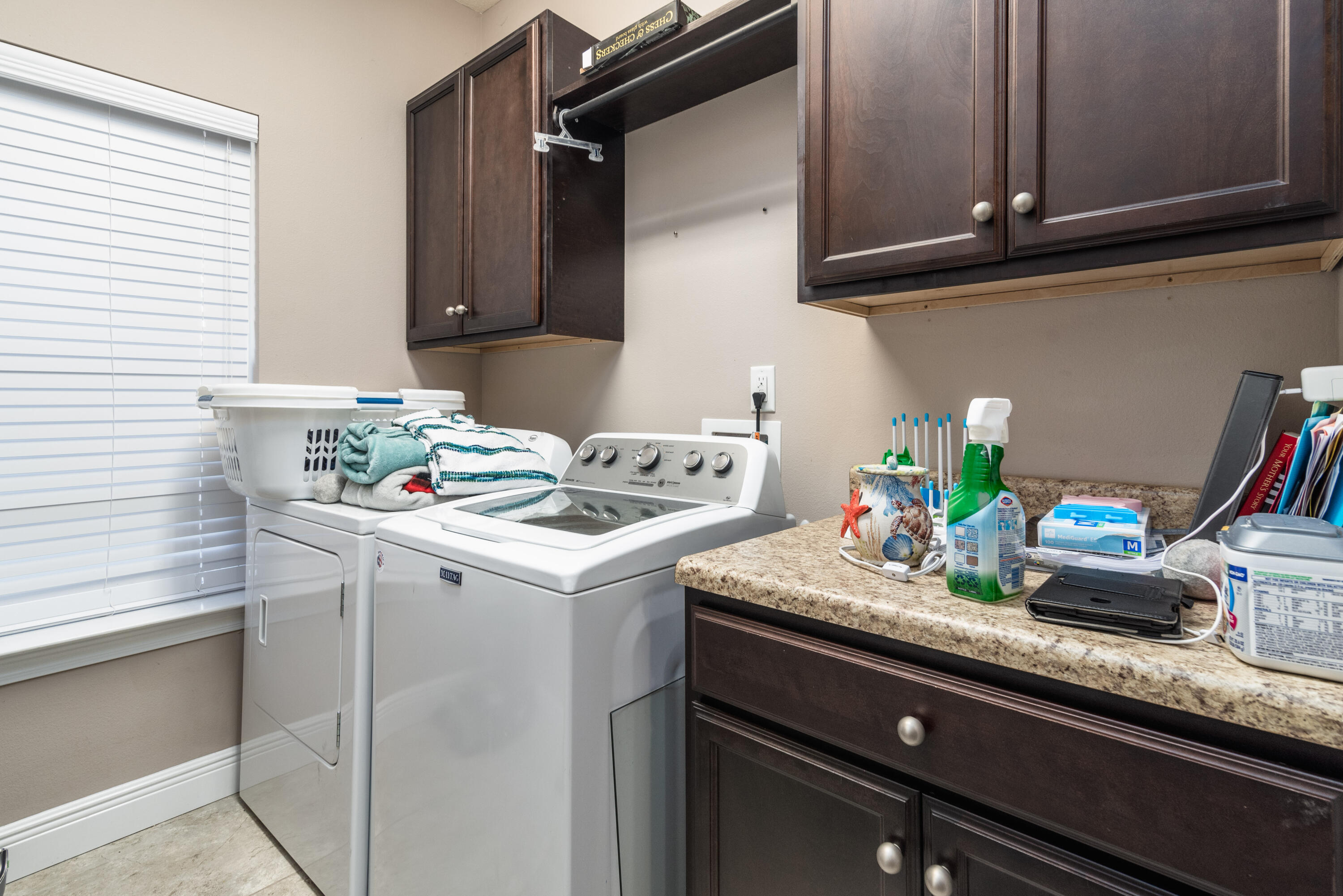 MAGNOLIA HARBOR - Residential