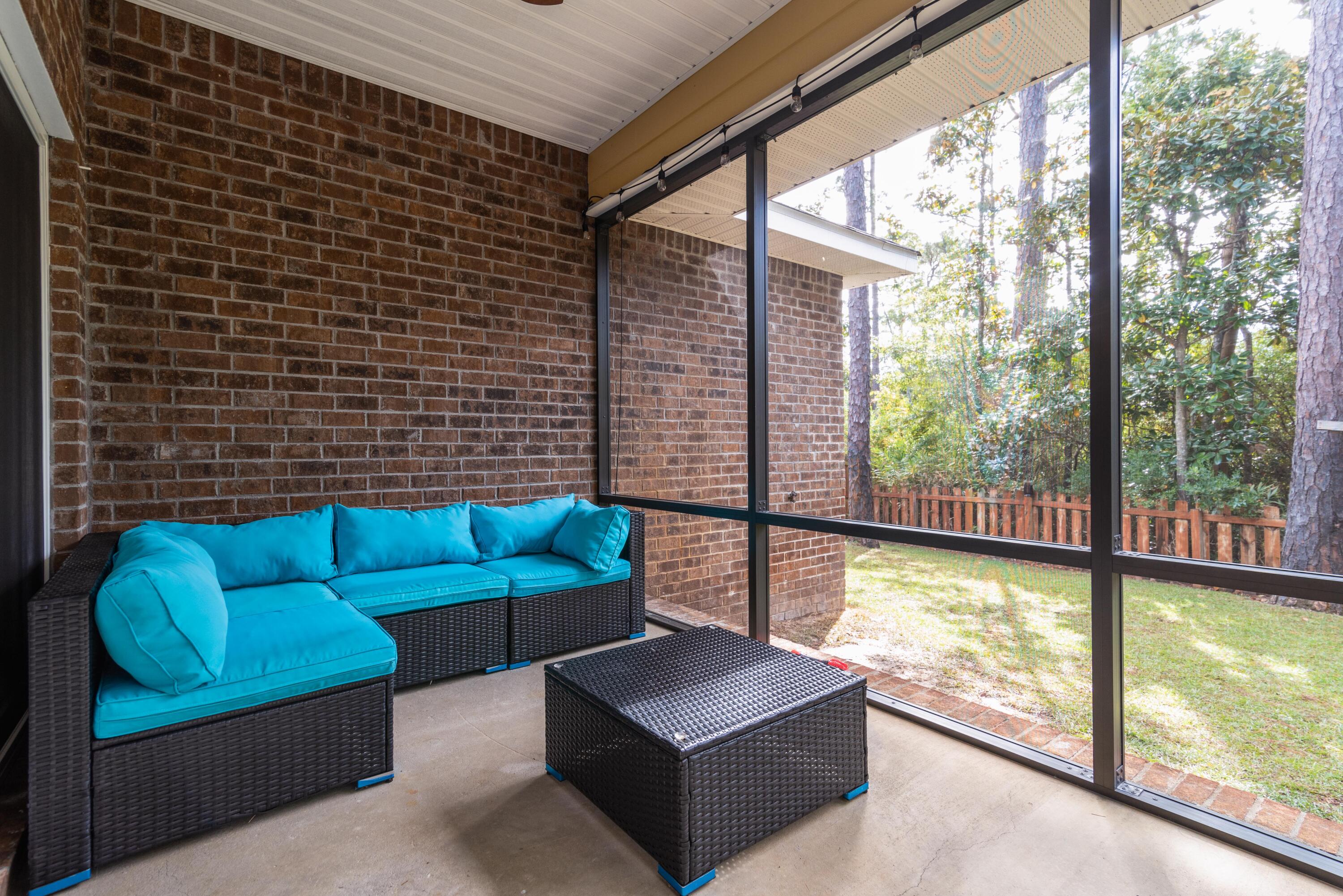 MAGNOLIA HARBOR - Residential