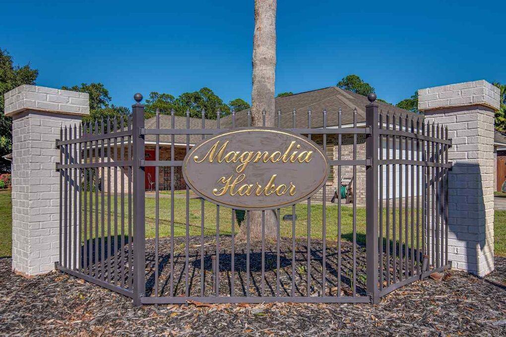 MAGNOLIA HARBOR - Residential