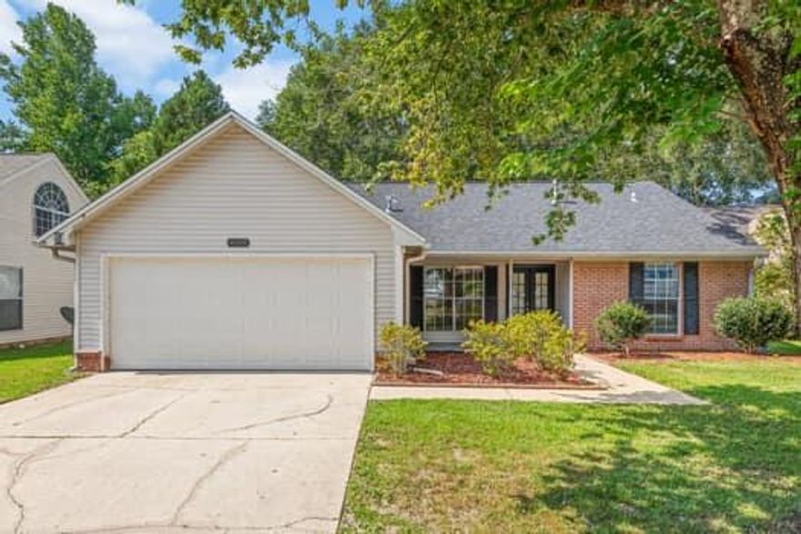 Great Home in desirable Bluewater Bay. This home offers all you need in a home. The split floorplan allows for plenty of room for family & guest to stay.  The kitchen features stainless appliances, tons of cabinet & counter space & beautiful granite counter tops. You will love the easy care tile and laminate flooring throughout the home. Other features include a gas fireplace, gas stove and nice size backyard with privacy fence. Location is convenient to A+ schools, Eglin AFB & Destin. Owner will consider pets with restrictions. Any pet must be spayed/neutered, housebroken, and current on all shots. Requires a non-refundable pet fee. Any person at lease 18 years old must apply separately. Tenants must carry renter's liability insurance.  Ice maker in refrigerator not warranted