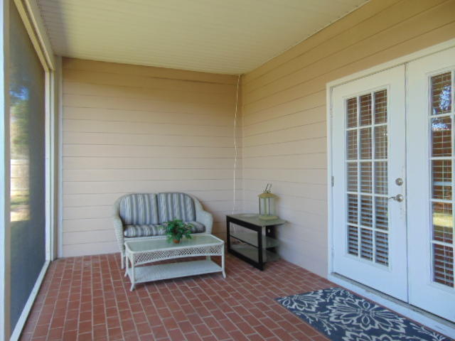 DIAMOND LAKES - Residential Lease