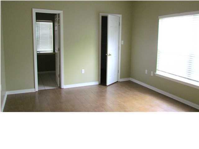 THE OAKS AT NICEVILLE PH I - Residential Lease