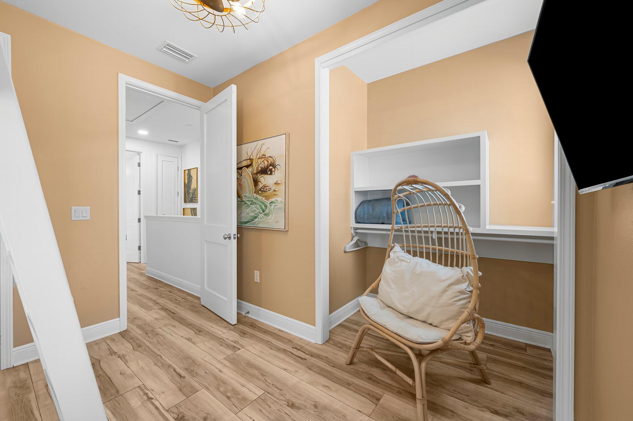LONG BEACH 3RD ADDN - Residential