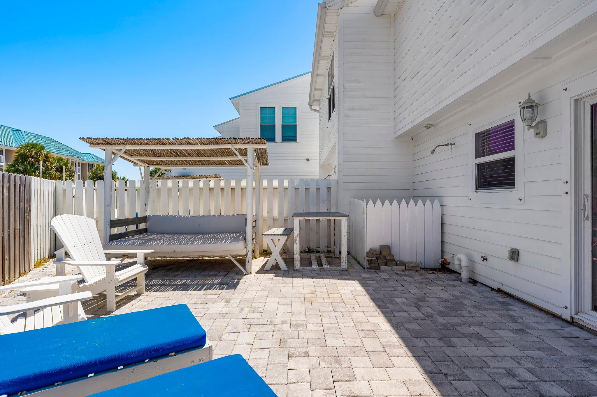 LONG BEACH 3RD ADDN - Residential