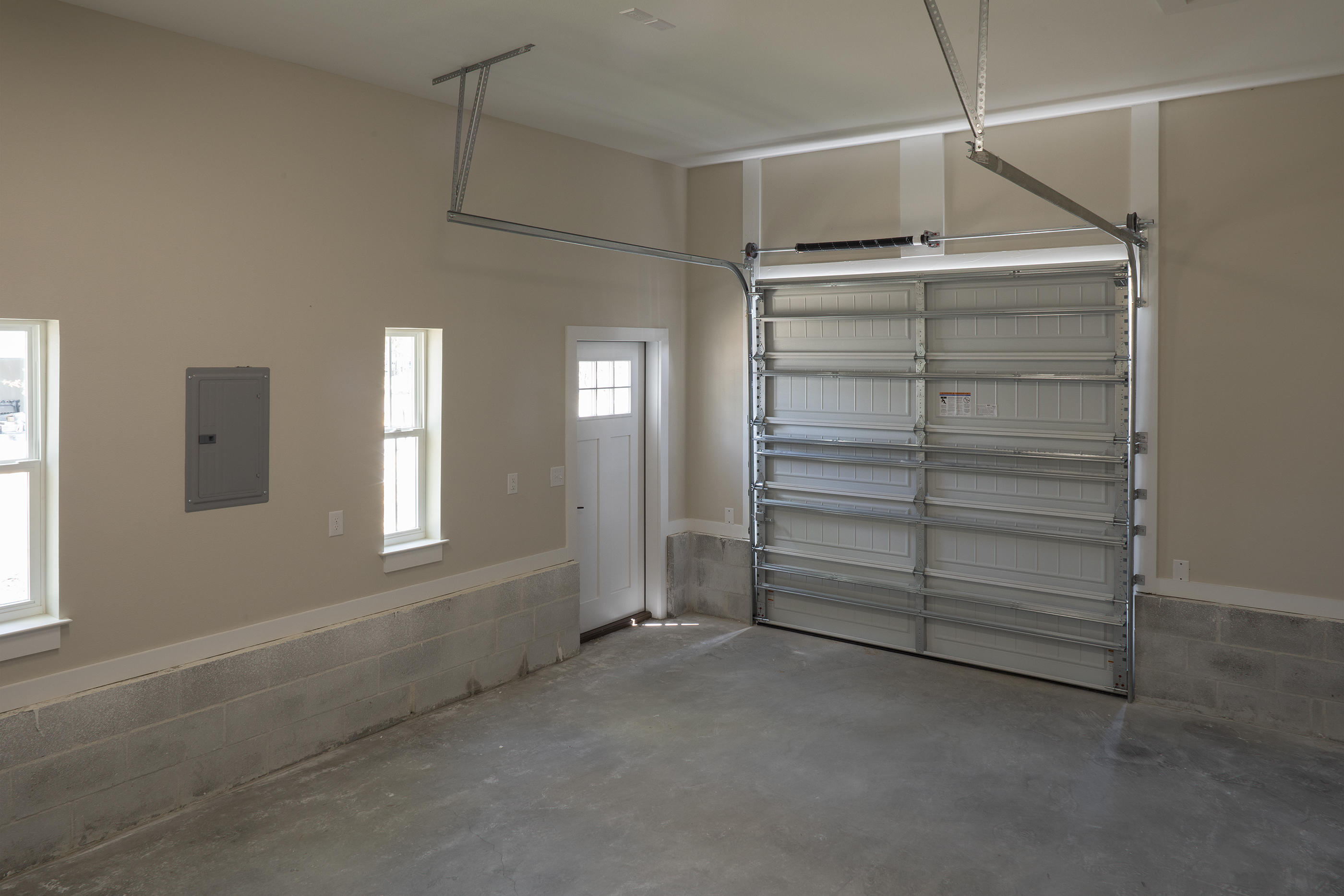 OAKWOOD LAKES ESTATES - Residential