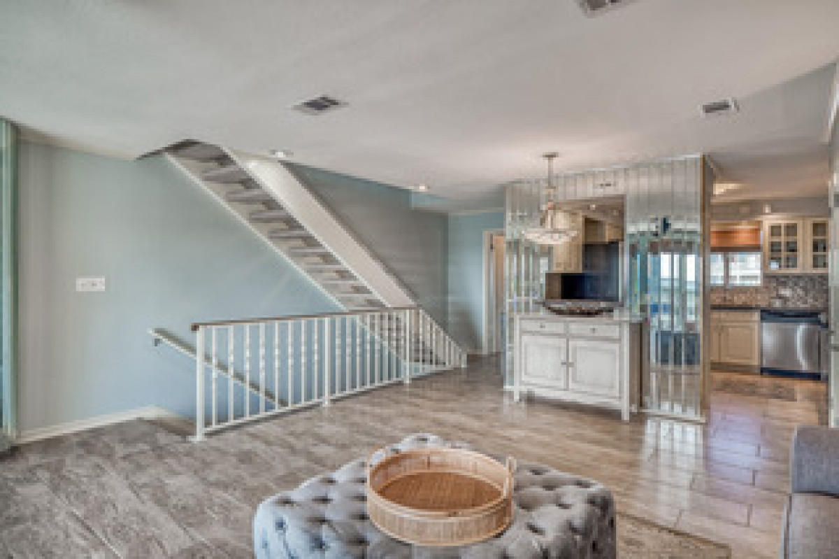 POINT OF VIEW - Residential