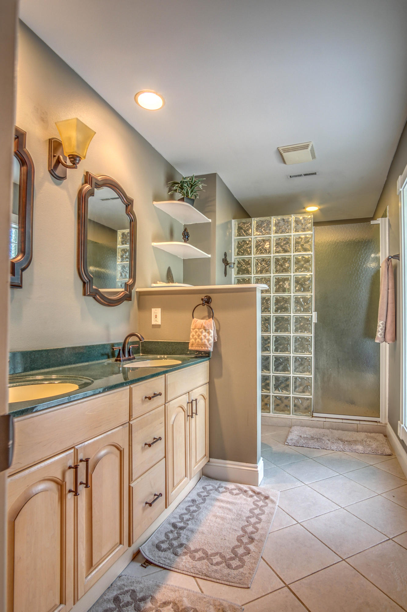 KENWOOD S/D 5TH ADDN - Residential