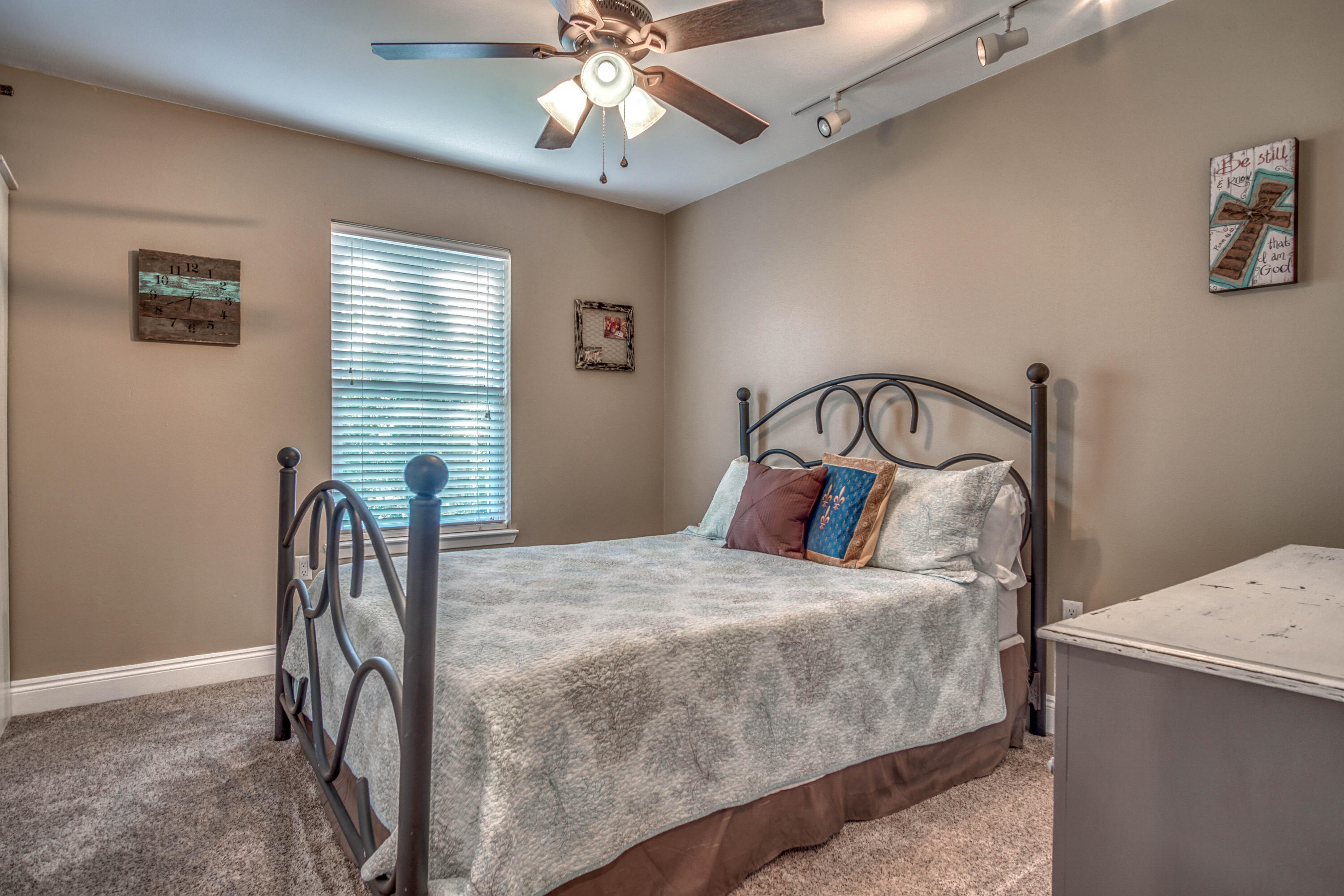 KENWOOD S/D 5TH ADDN - Residential