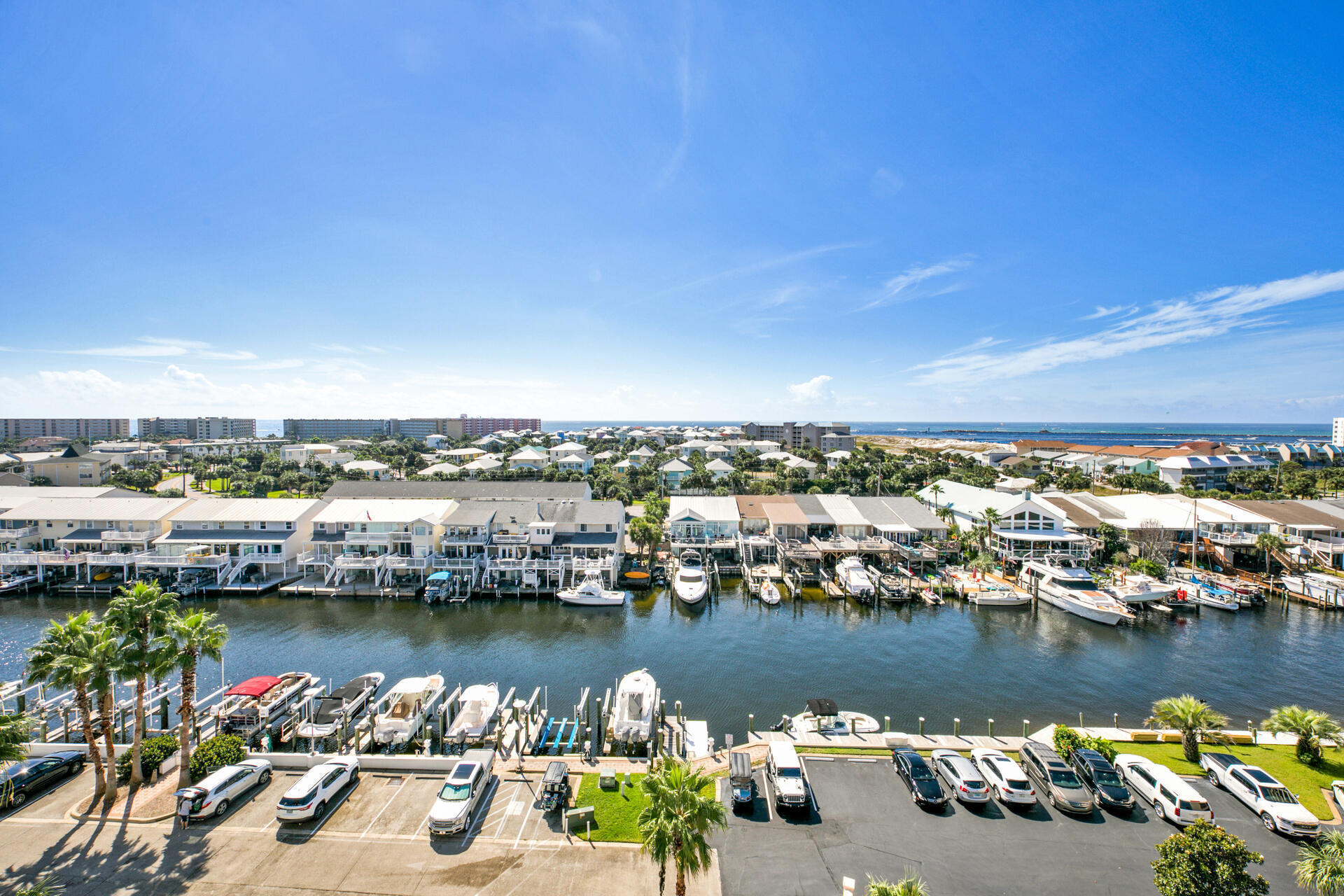 HARBOR LIGHTS - Residential