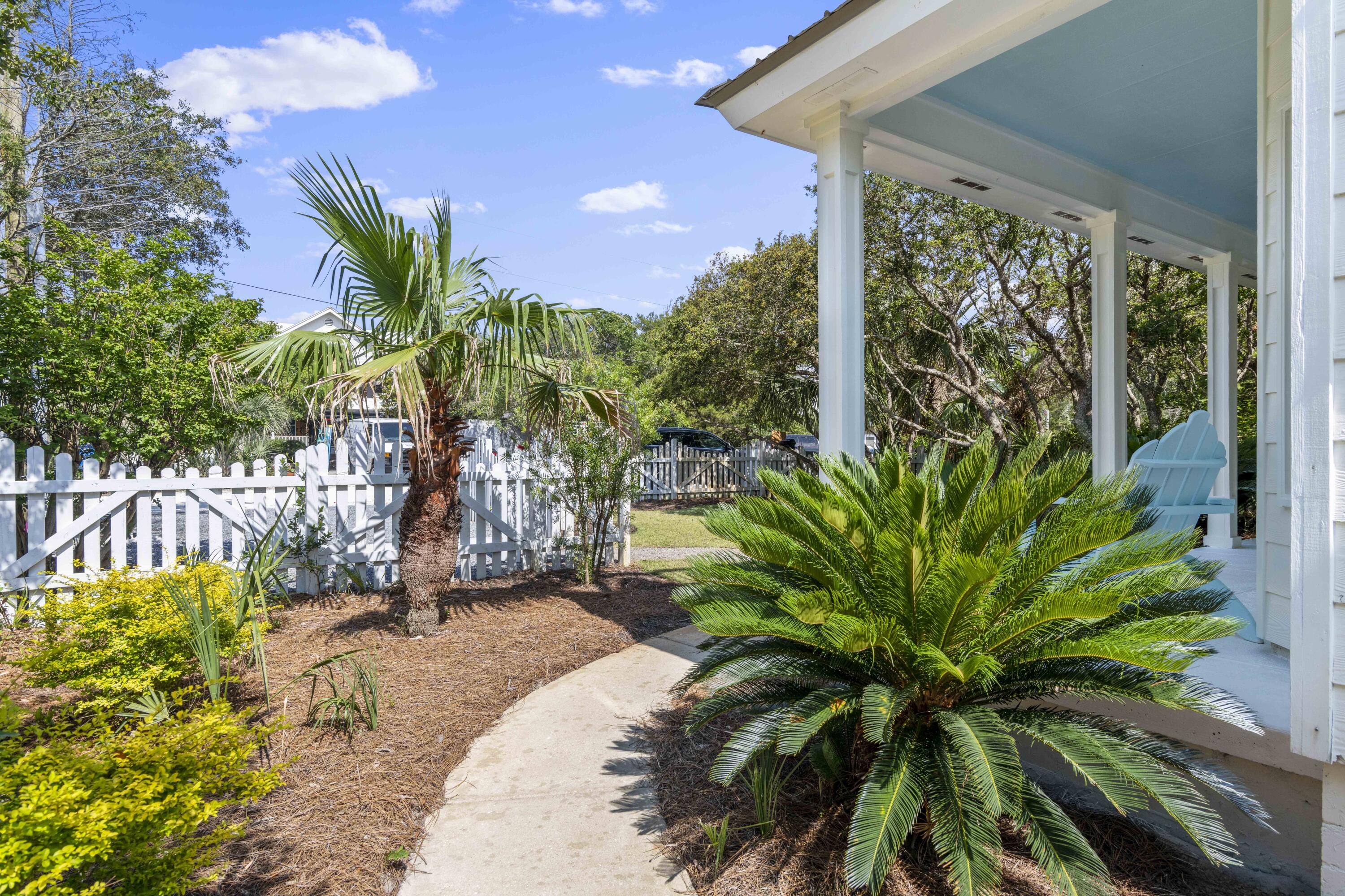 GULF SHORE MANOR - Residential