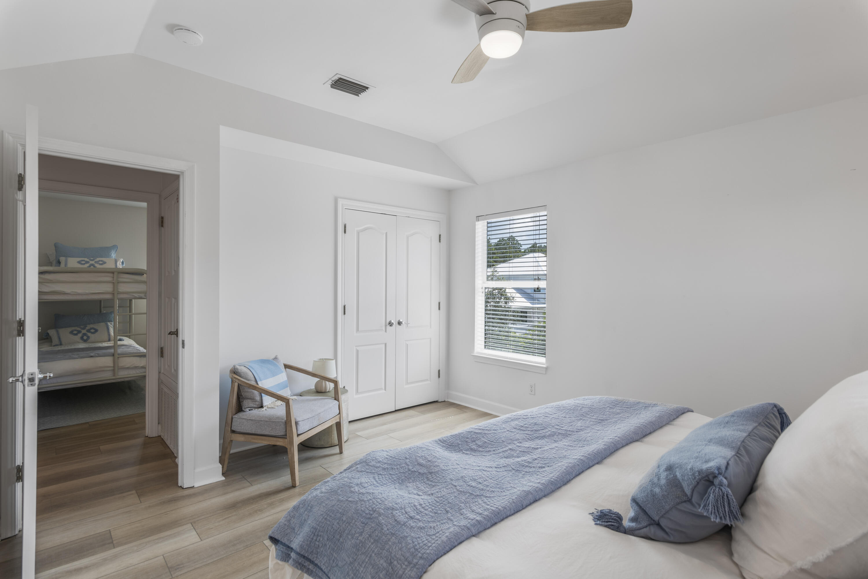 GULF SHORE MANOR - Residential