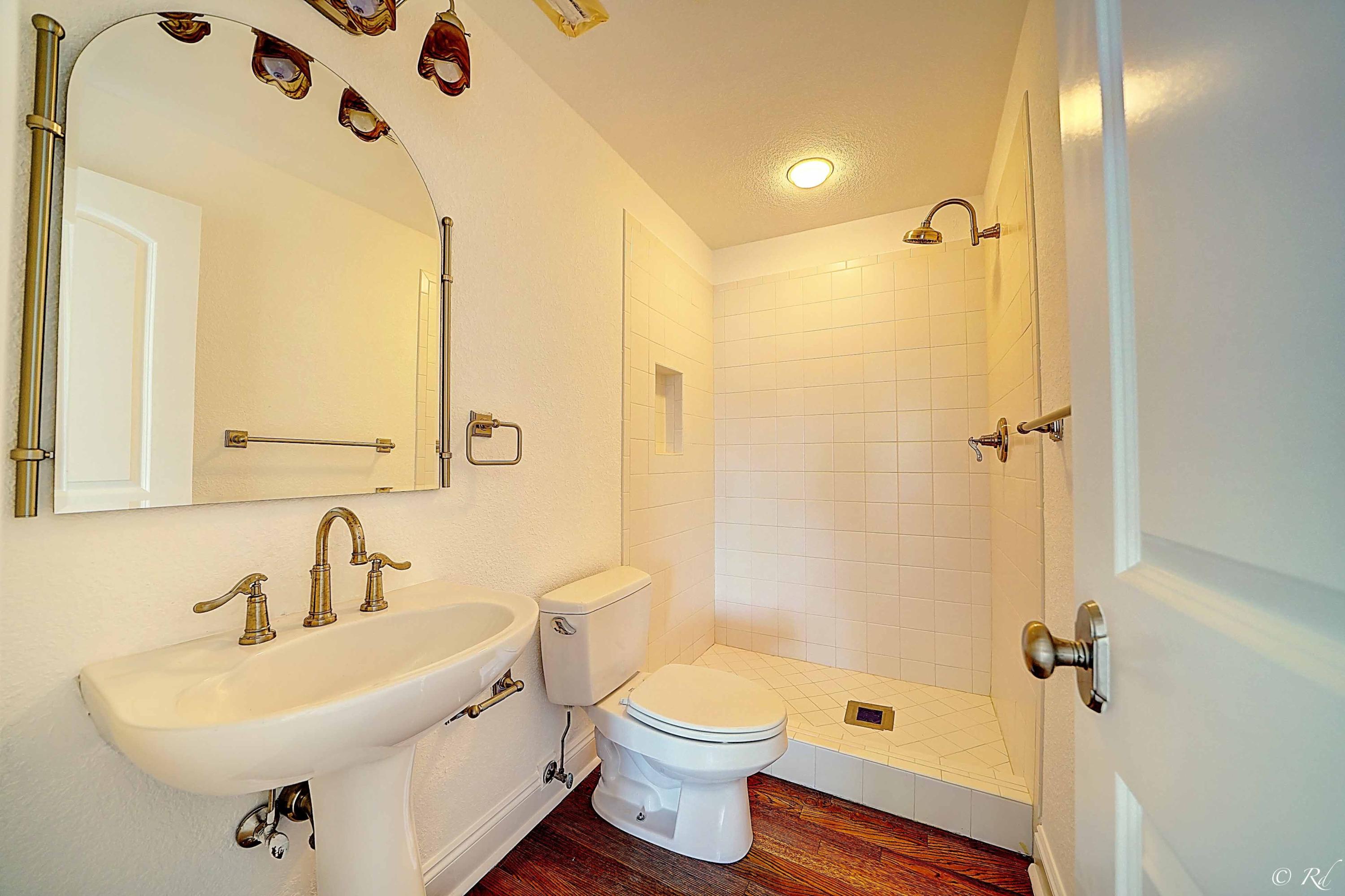 COVE TERRACE - Residential