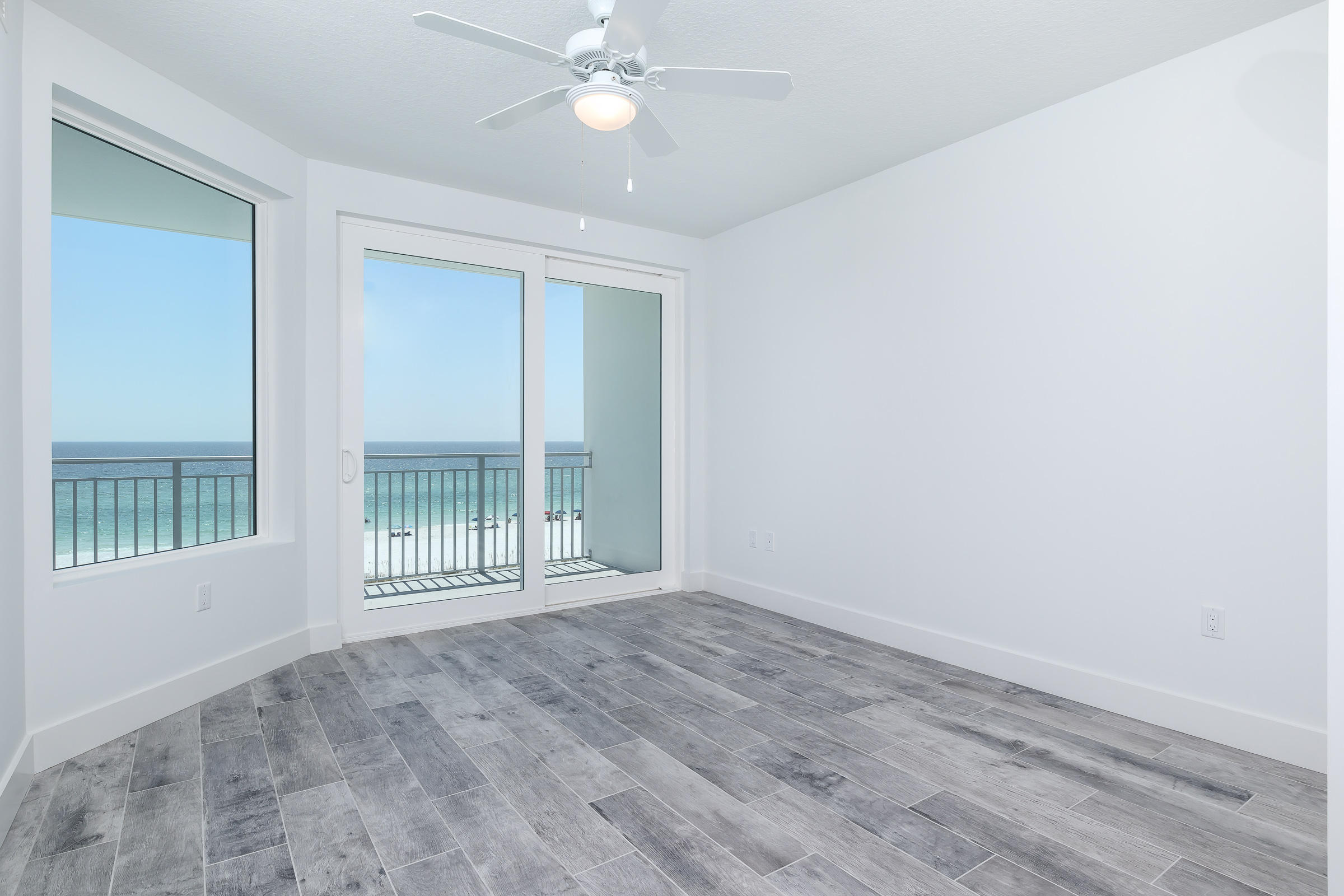 BLU CONDOMINIUM - Residential