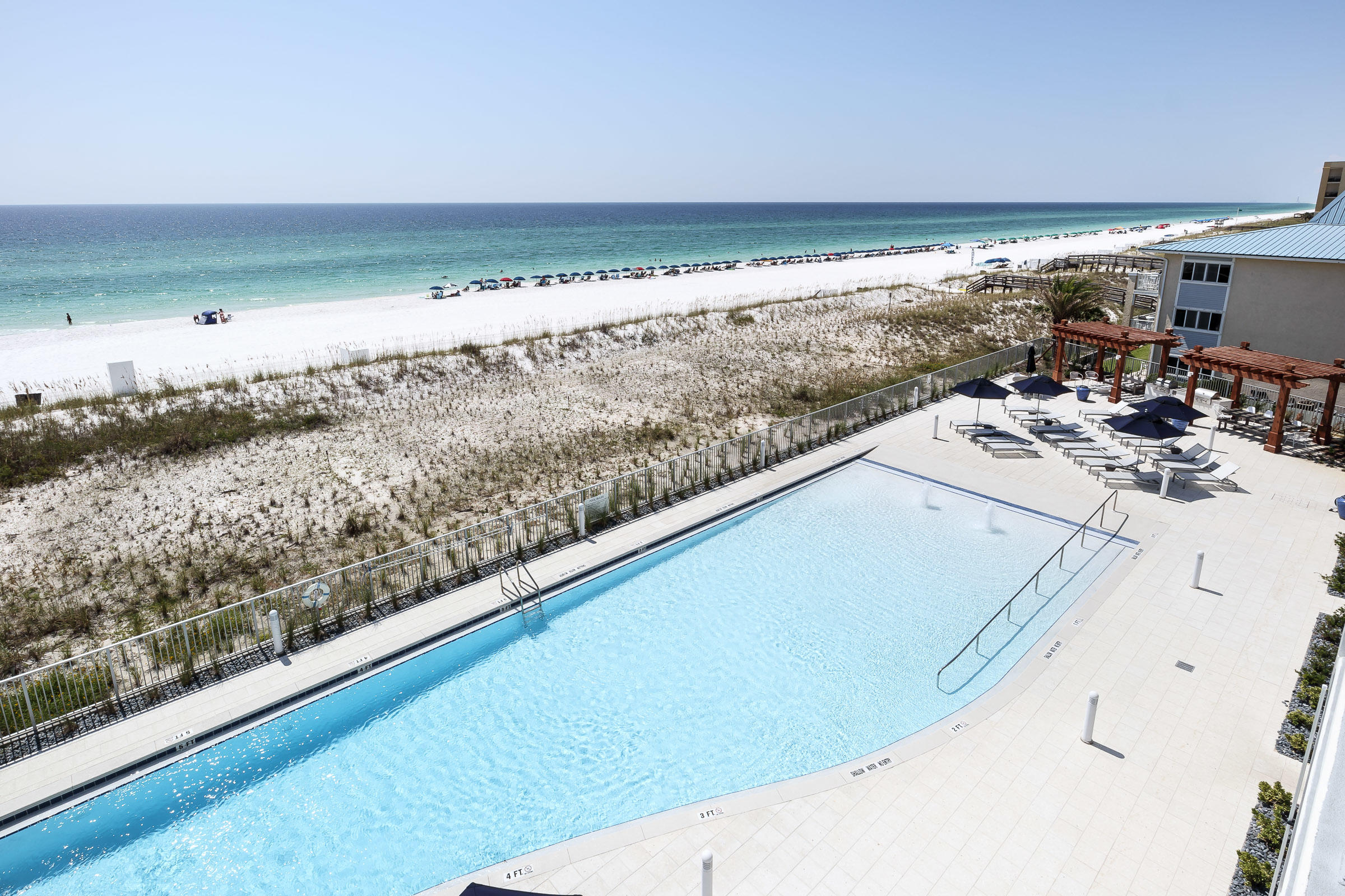 BLU CONDOMINIUM - Residential