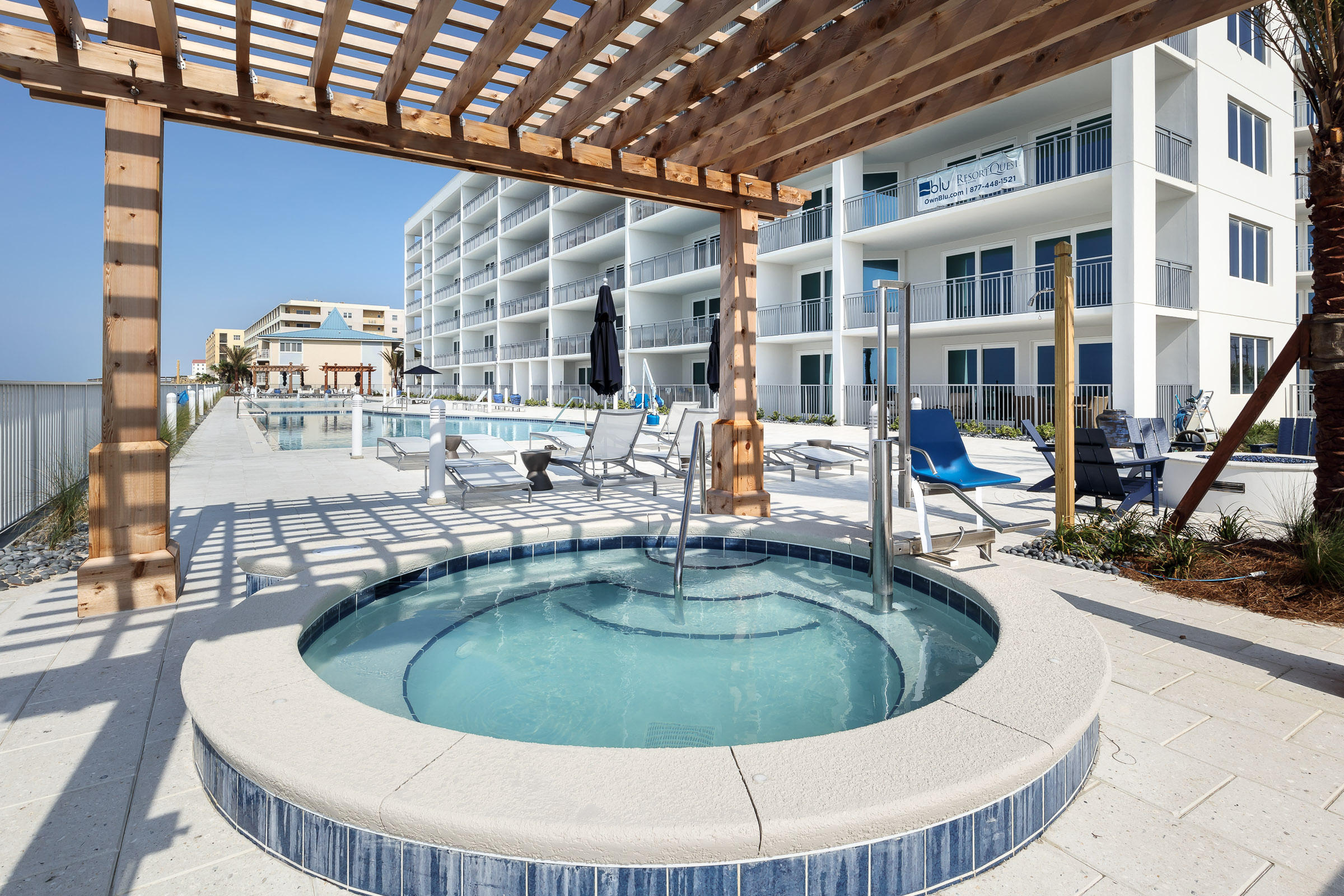 BLU CONDOMINIUM - Residential