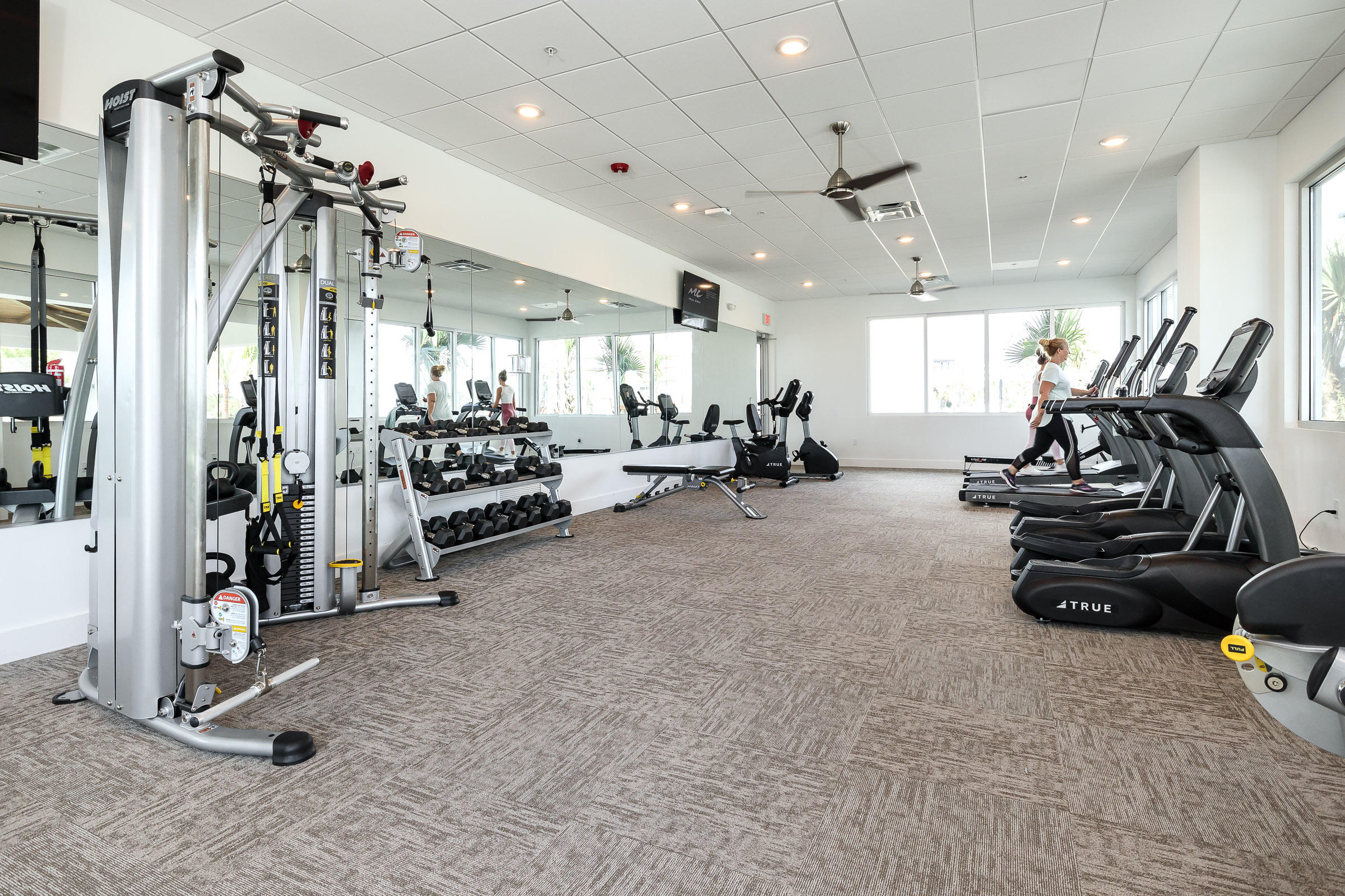 BLU CONDOMINIUM - Residential