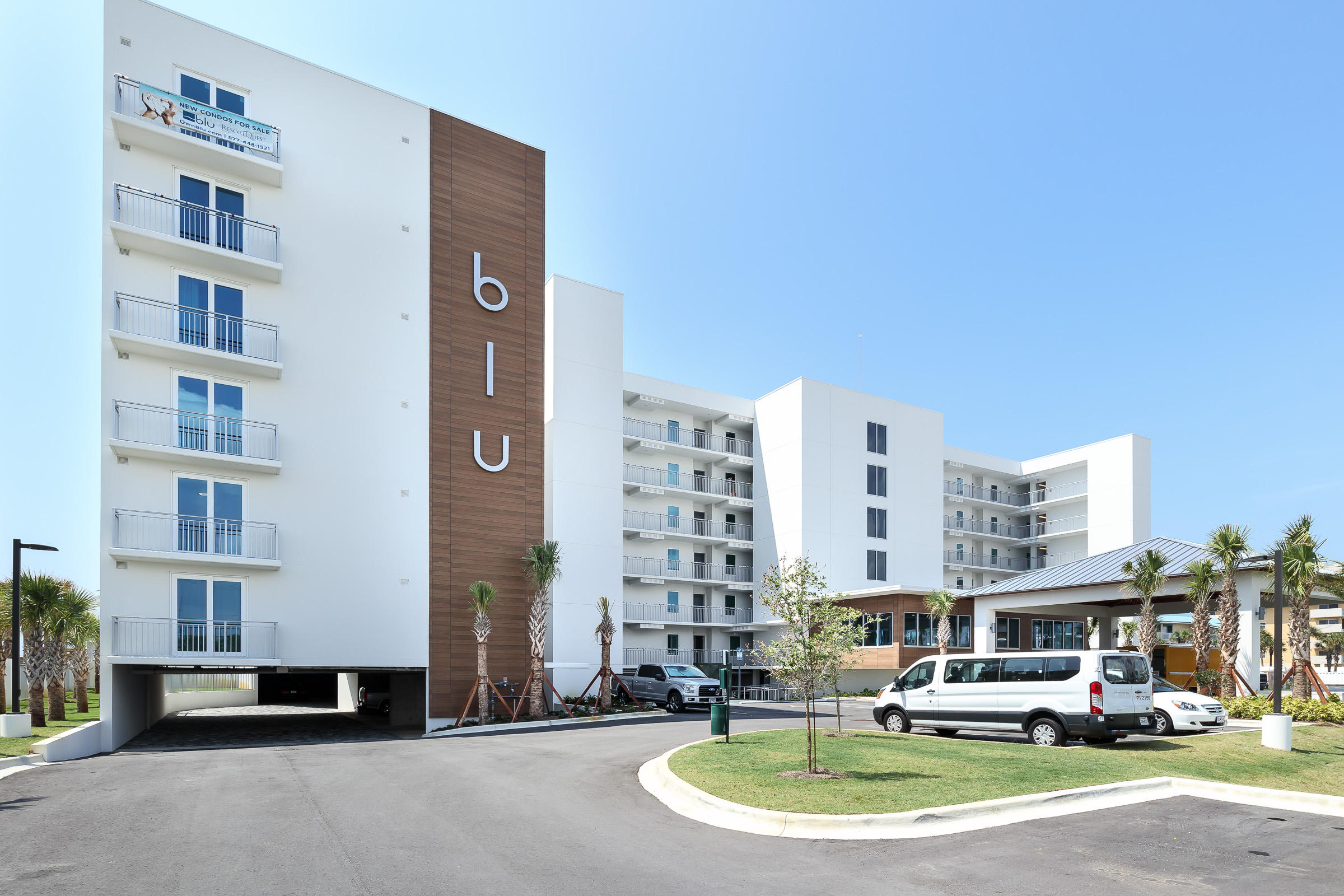 BLU CONDOMINIUM - Residential