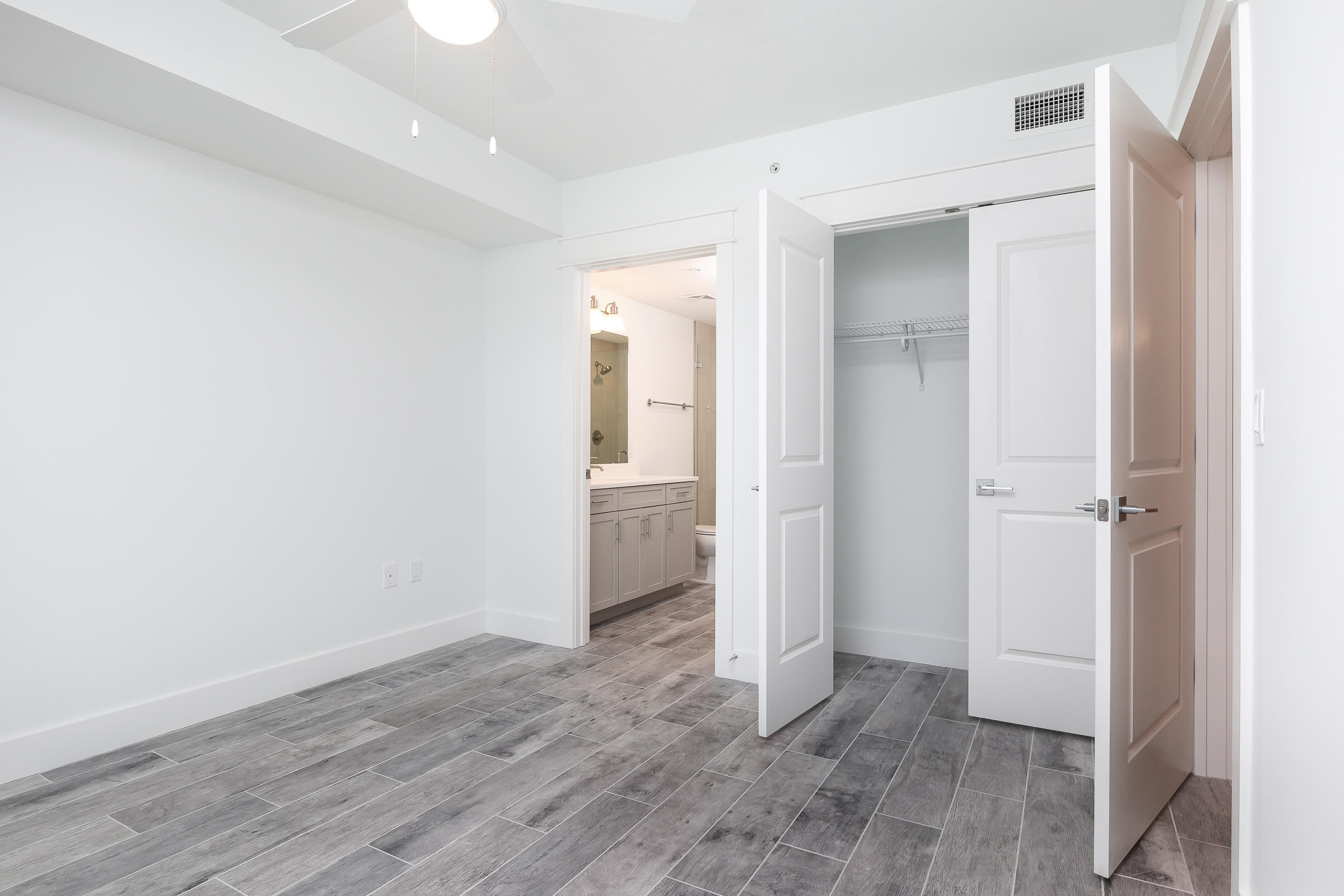 BLU CONDOMINIUM - Residential