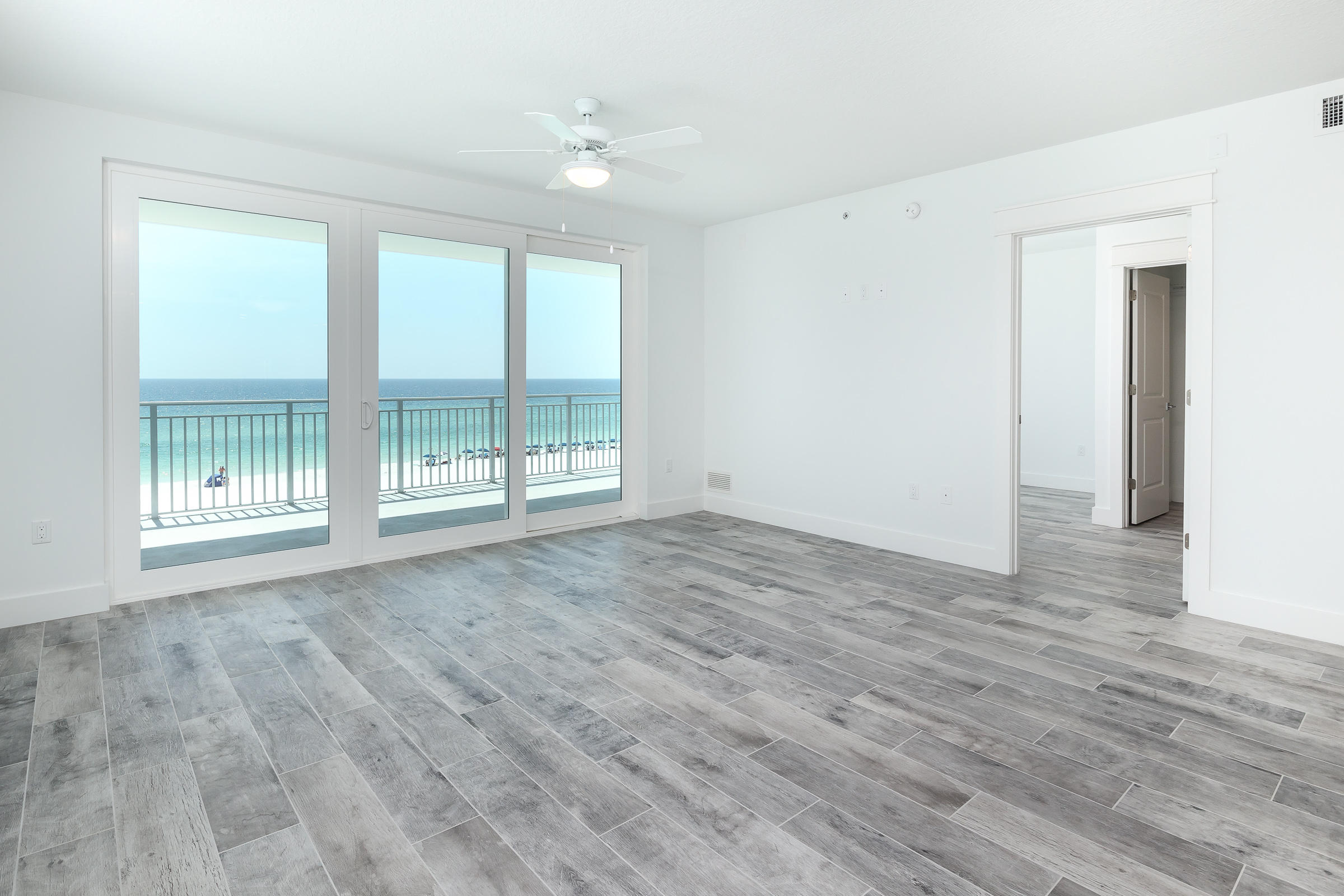 BLU CONDOMINIUM - Residential