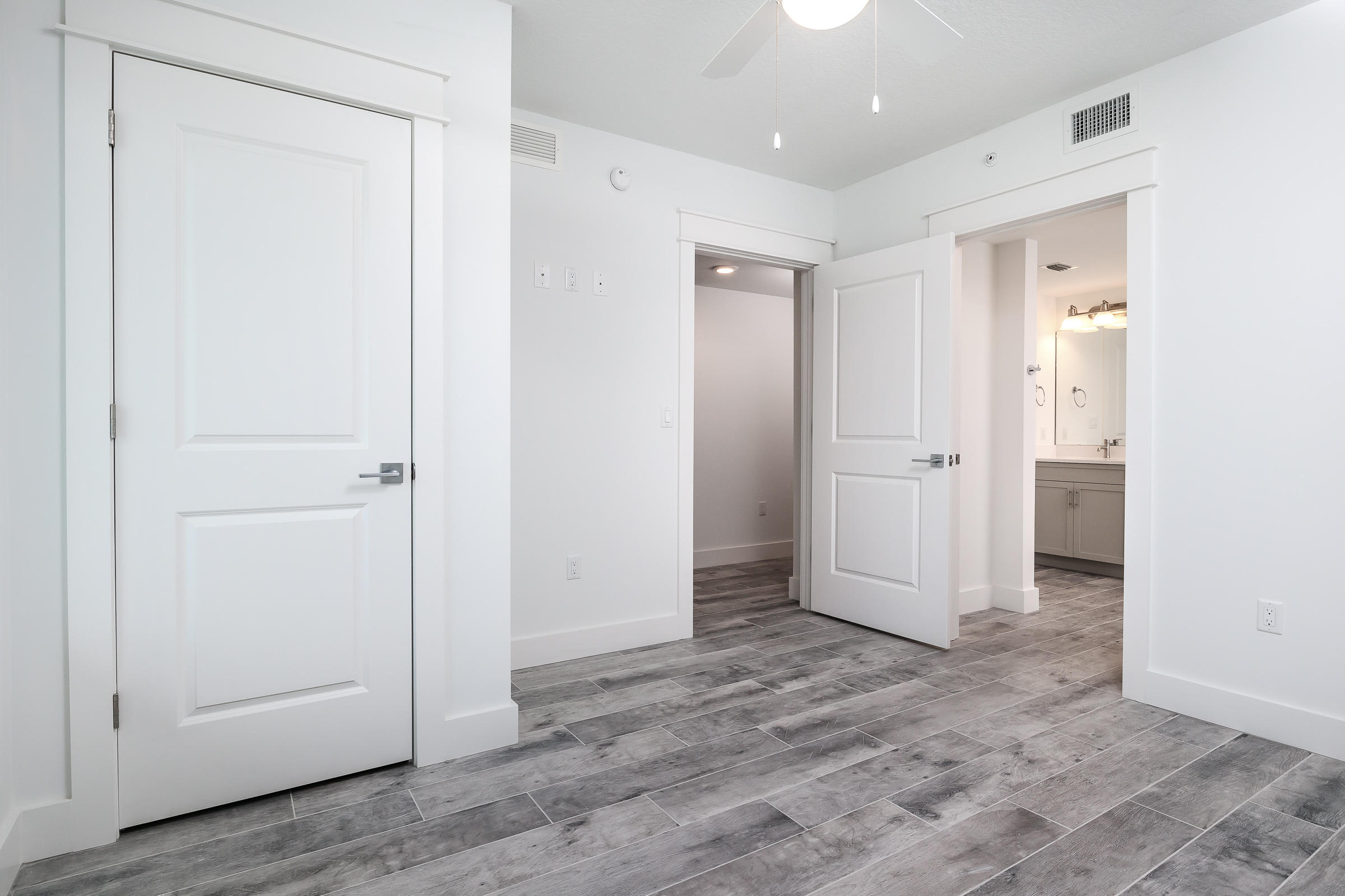 BLU CONDOMINIUM - Residential